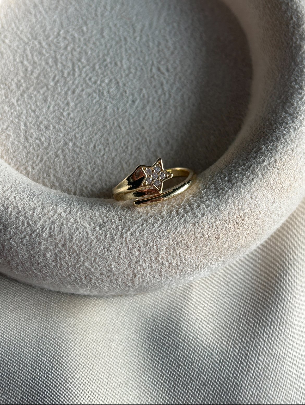 Yıldız Sarmal Yüzük ( altın renk )