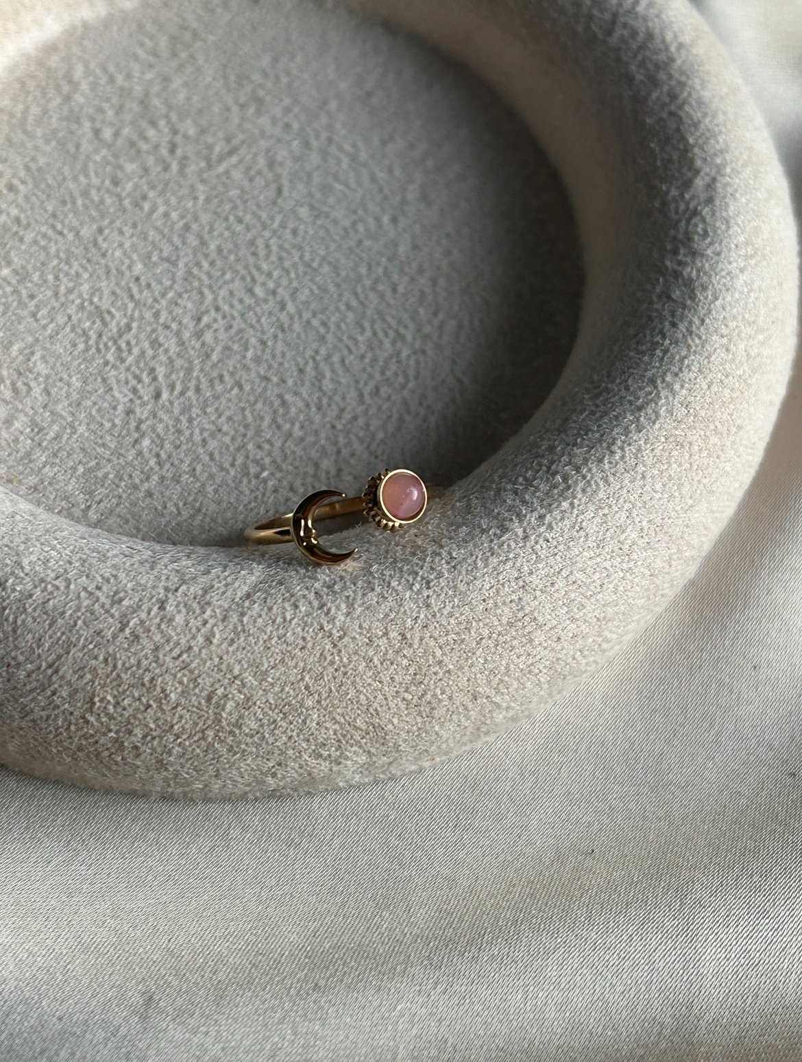 Pembe Taş Ay Model Yüzük
