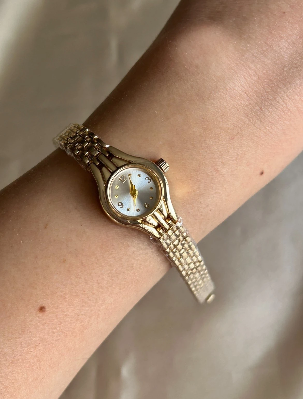 Mini Vintage Model Yuvarlak Beyaz Kadran Saat