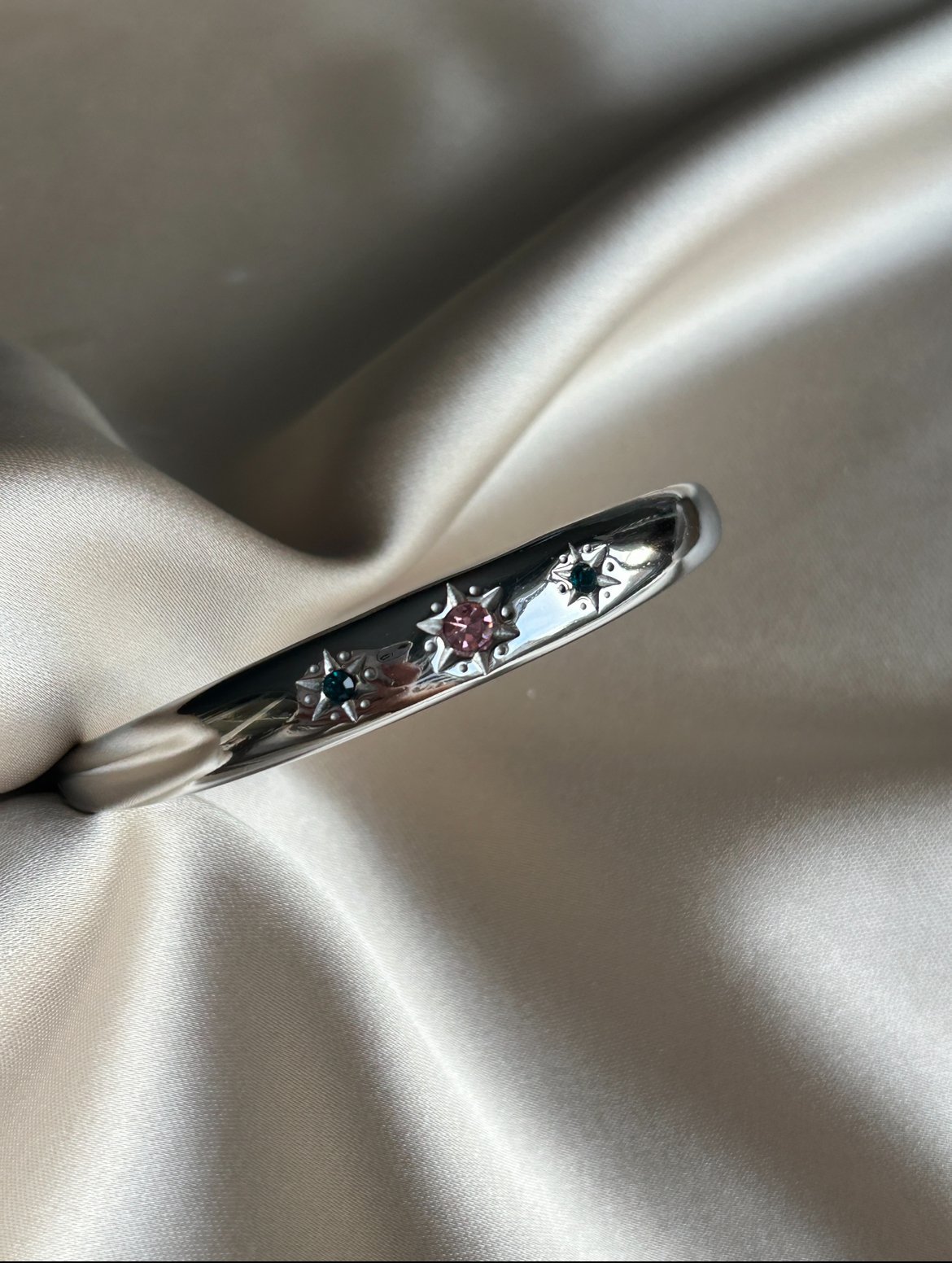 Renkli Taşlı Yıldız Bileklik ( gümüş renk )