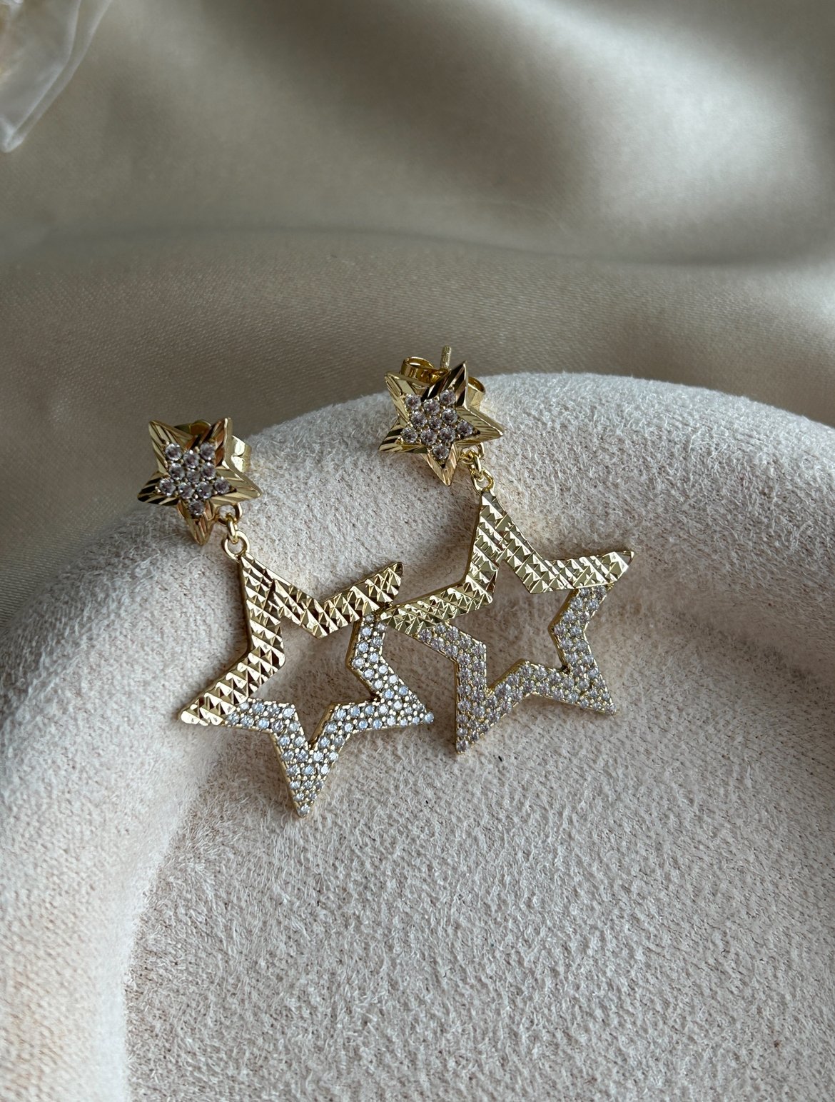 Yıldız Sallantı Küpe