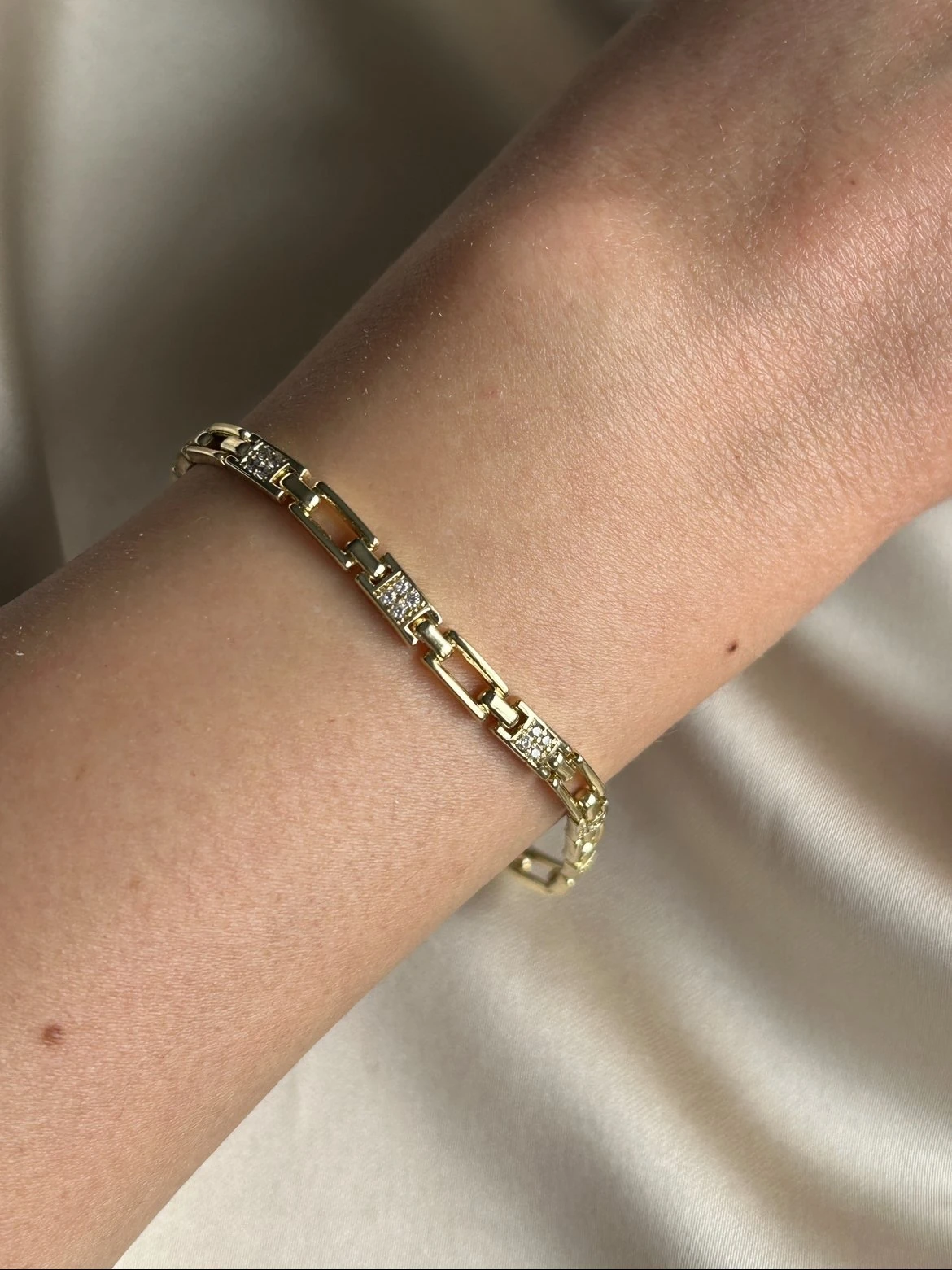 Mini Zarif Kare Taşlı Bileklik (14k Renk)