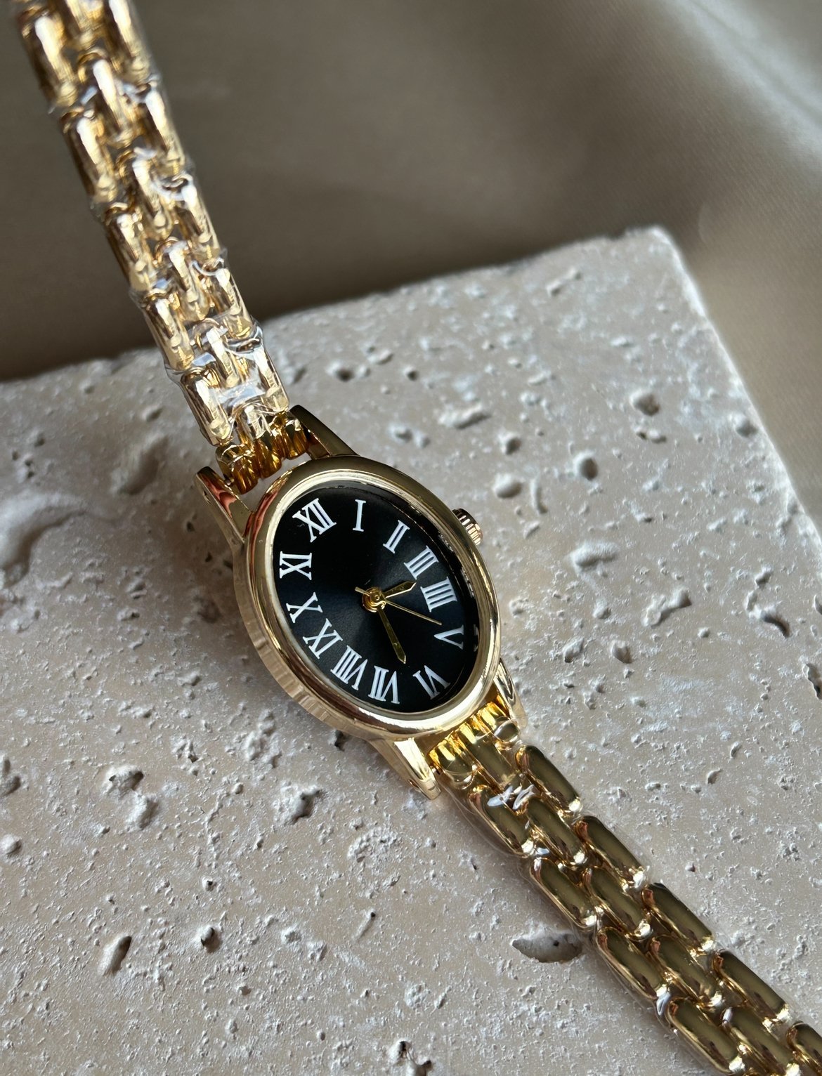 Vintage Oval Model Siyah Kadran Saat