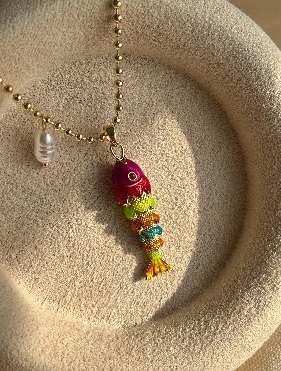 Renkli Hareketli Balık Kolye