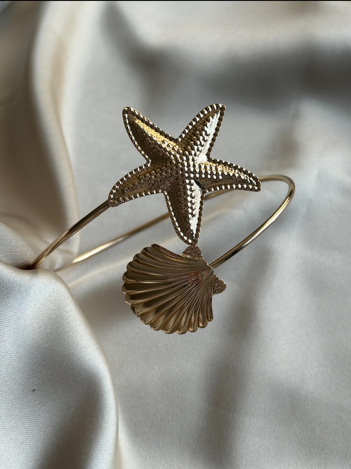 Deniz Yıldızı ve Midye Pazu Bileklik ( altın renk )