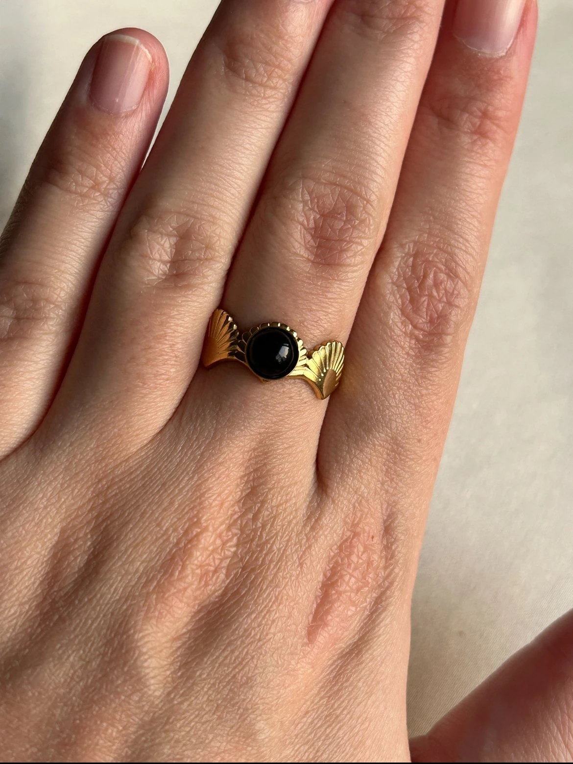 Siyah Taş Deniz Kabuğu Model Yüzük
