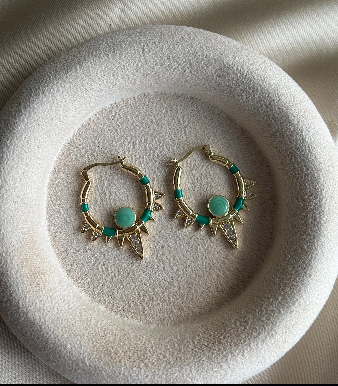 Yeşil İşleme Küpe