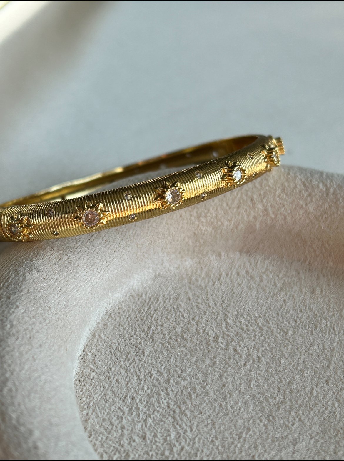 Güneş Model Kelepçe Bileklik