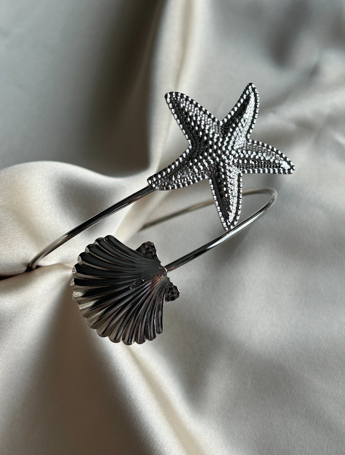 Deniz Yıldızı ve Midye Pazu Bileklik ( gümüş renk )