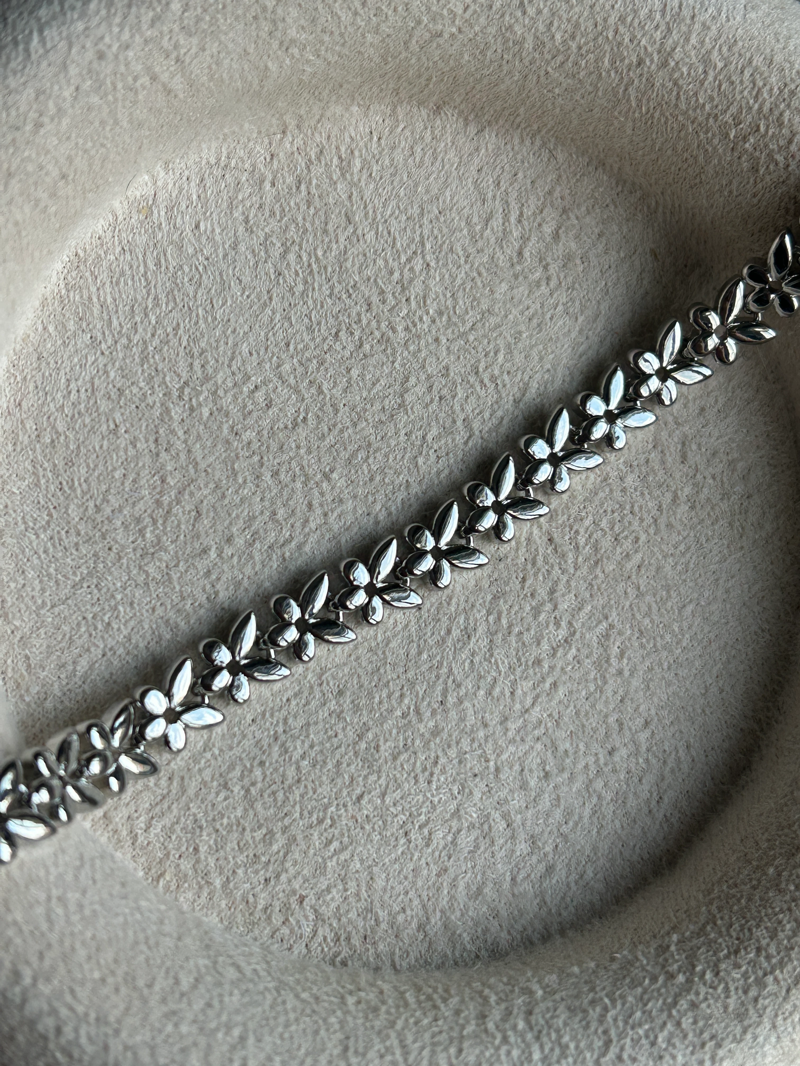 Mini Çiçek Model Bileklik ( gümüş renk )