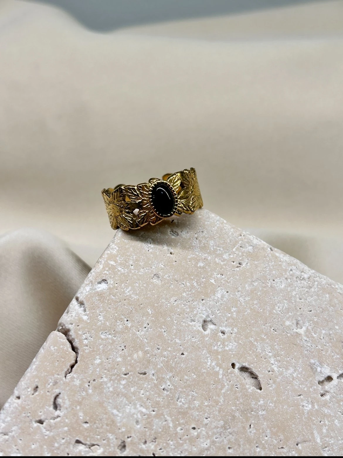 Siyah Taş Vintage Model Yüzük