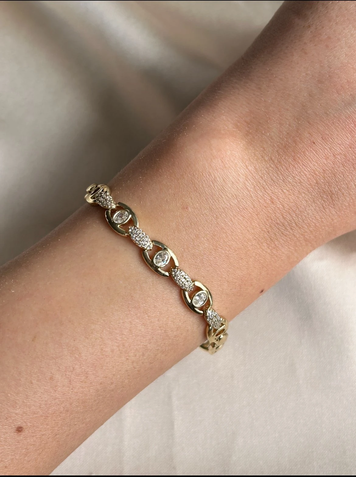 Göz Motif Taşlı Bileklik (14k Renk )