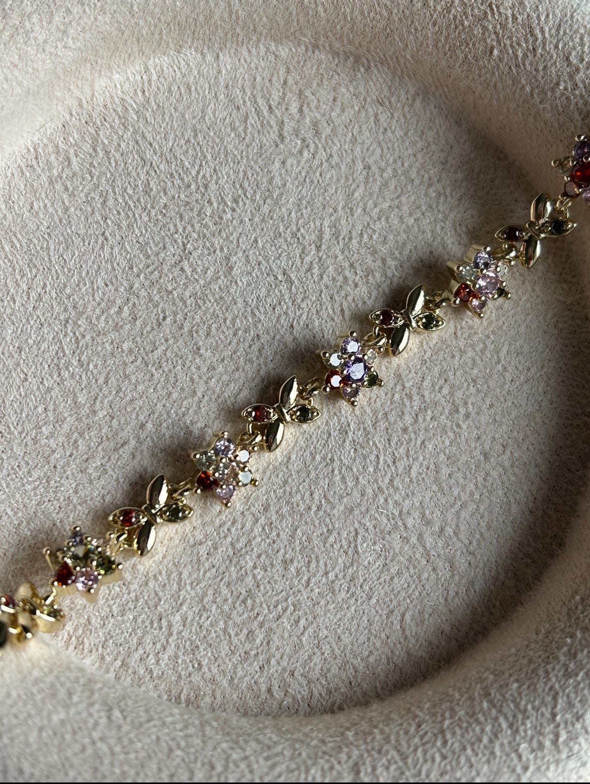 Renkli Taşlı Çiçek ve Kelebek Model Bileklik ( 14k renk )