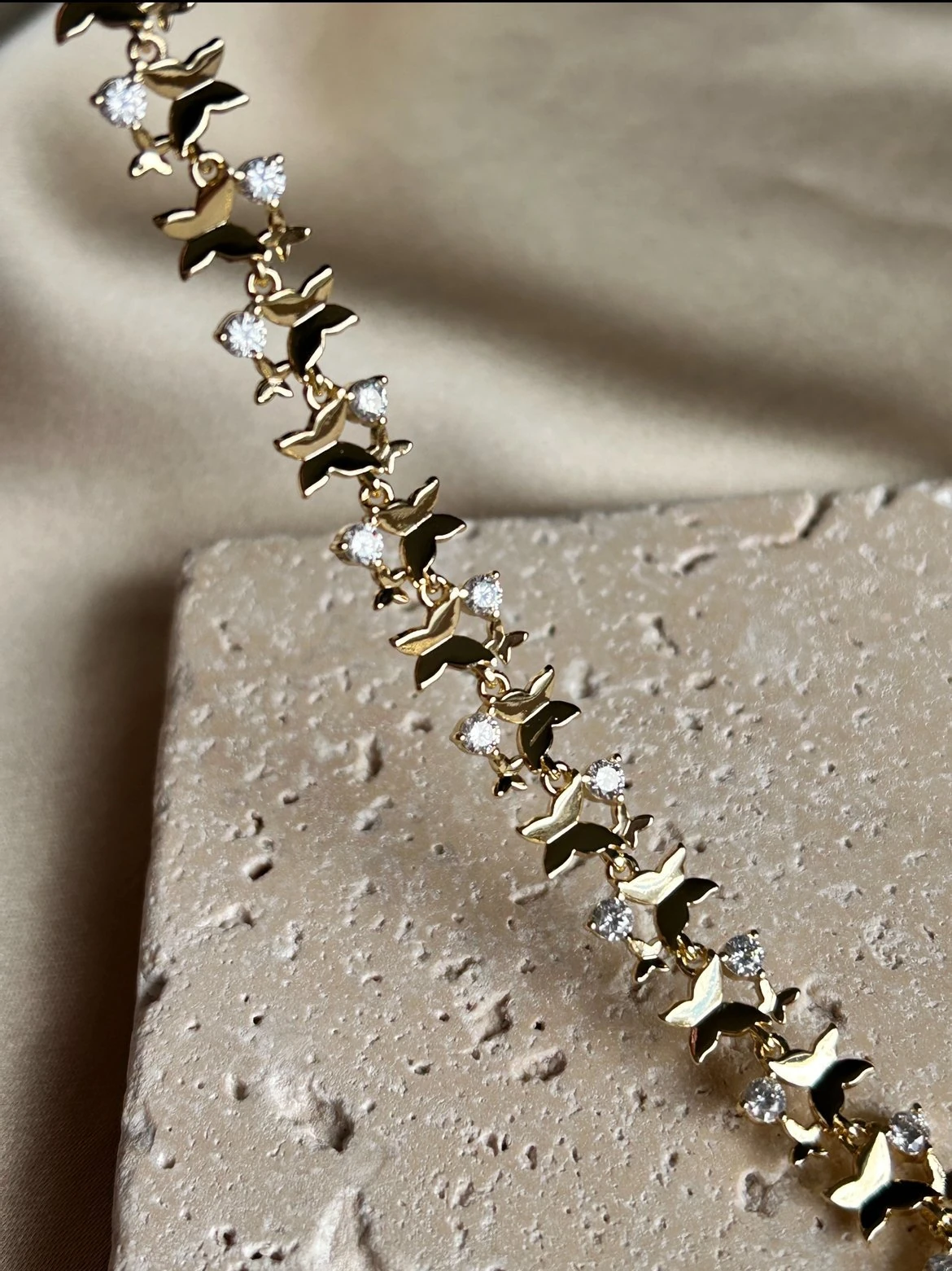 Mini Kelebek Model Bileklik (14k Renk)