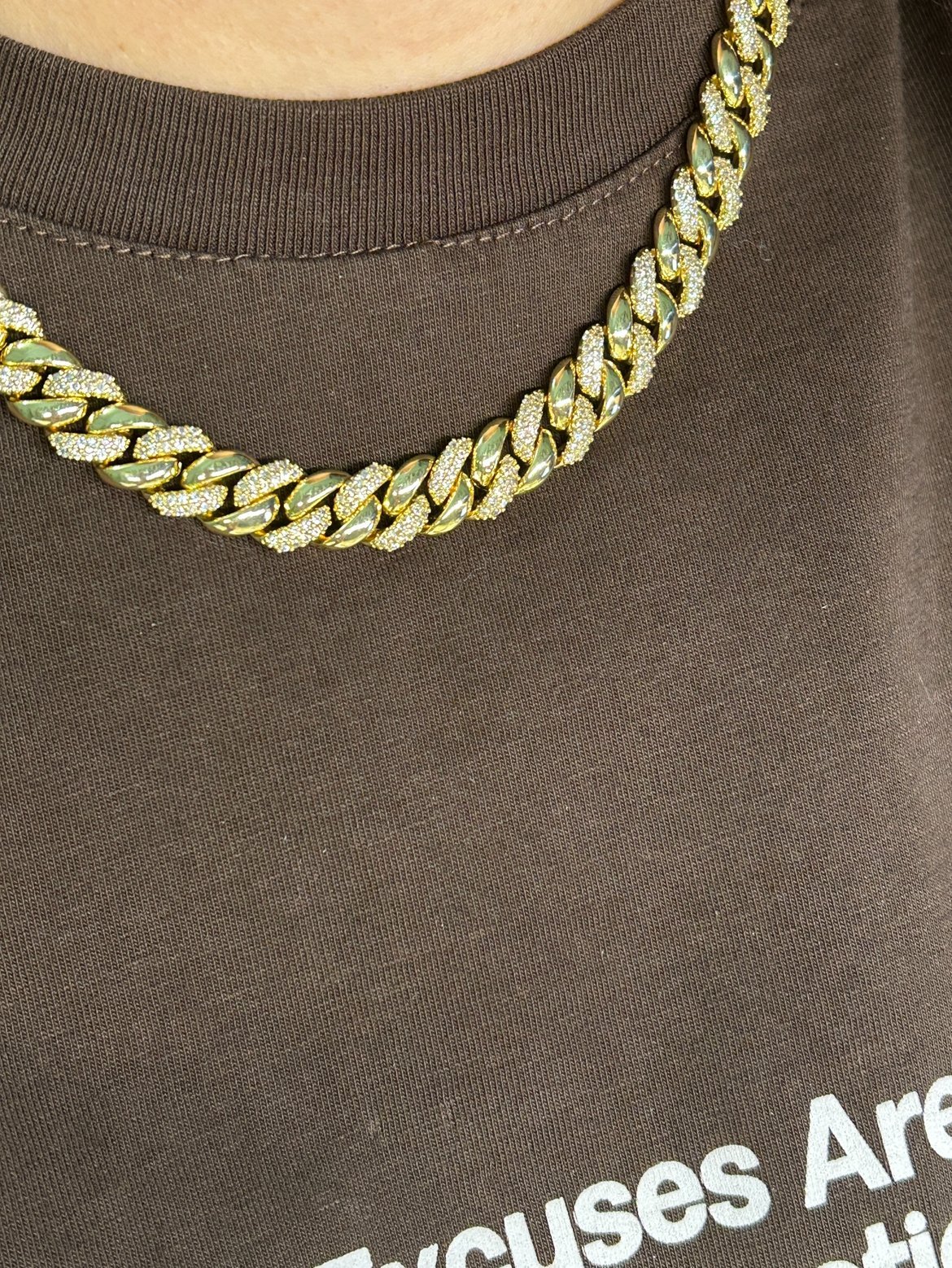 Gurmet Model Taşlı Kolye