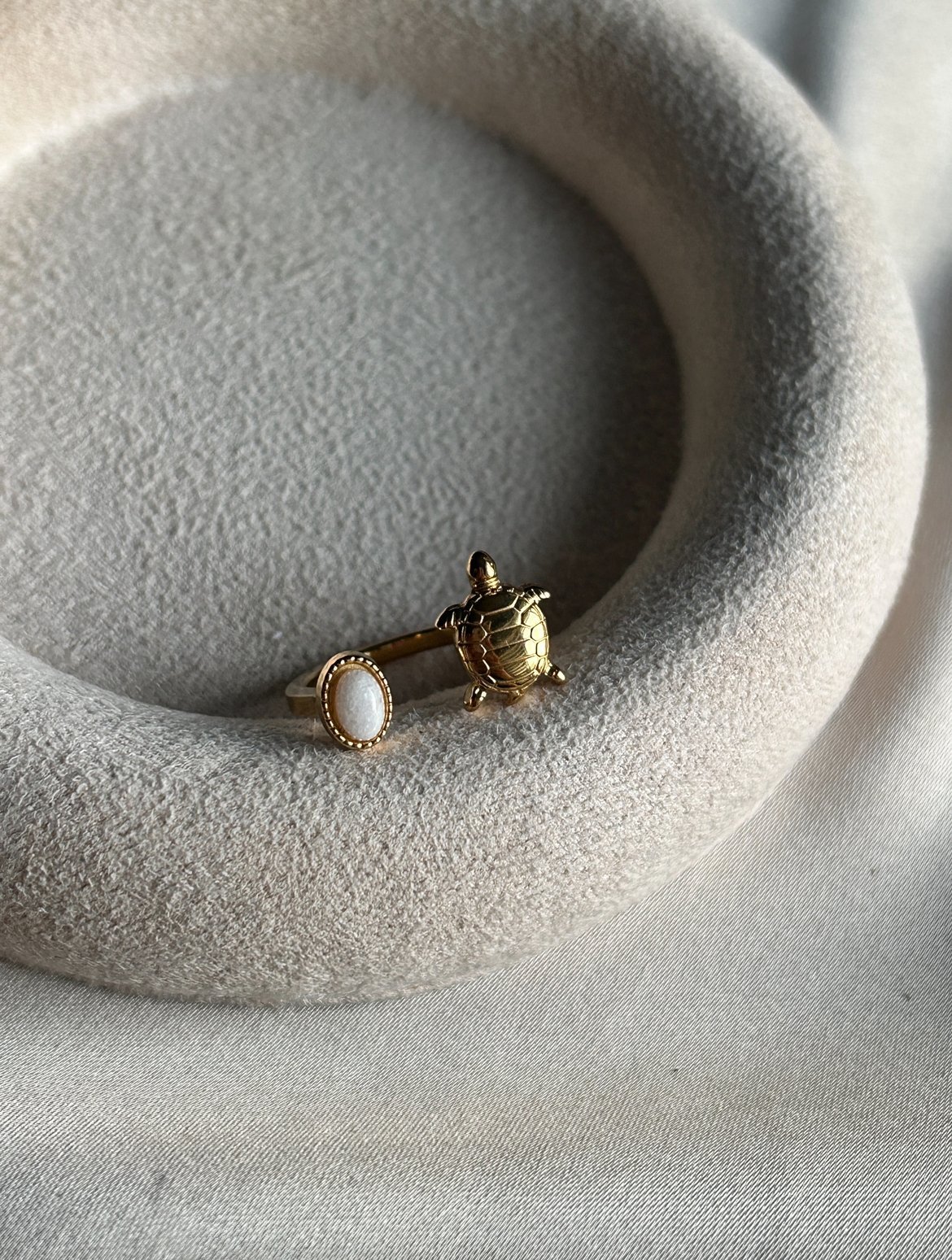 Kaplumbağa Model Beyaz Taş Yüzük