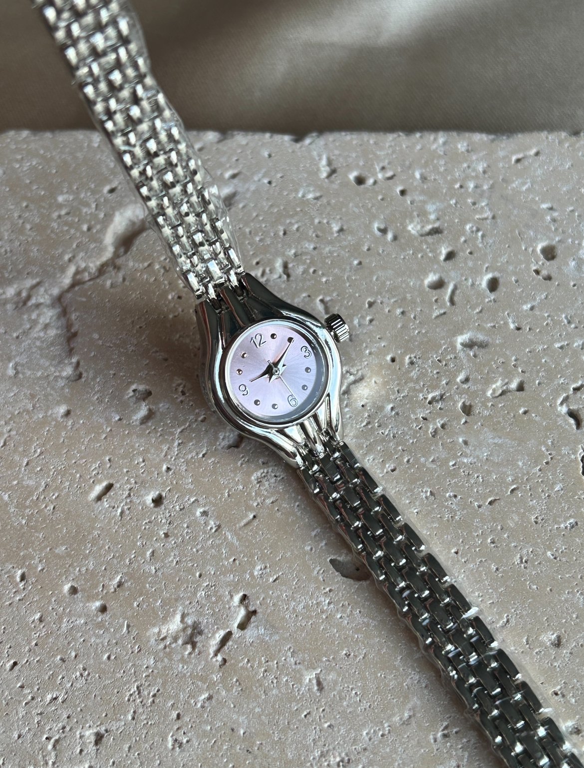 Mini Vintage Model Soft Pembe Kadran Saat ( gümüş renk )