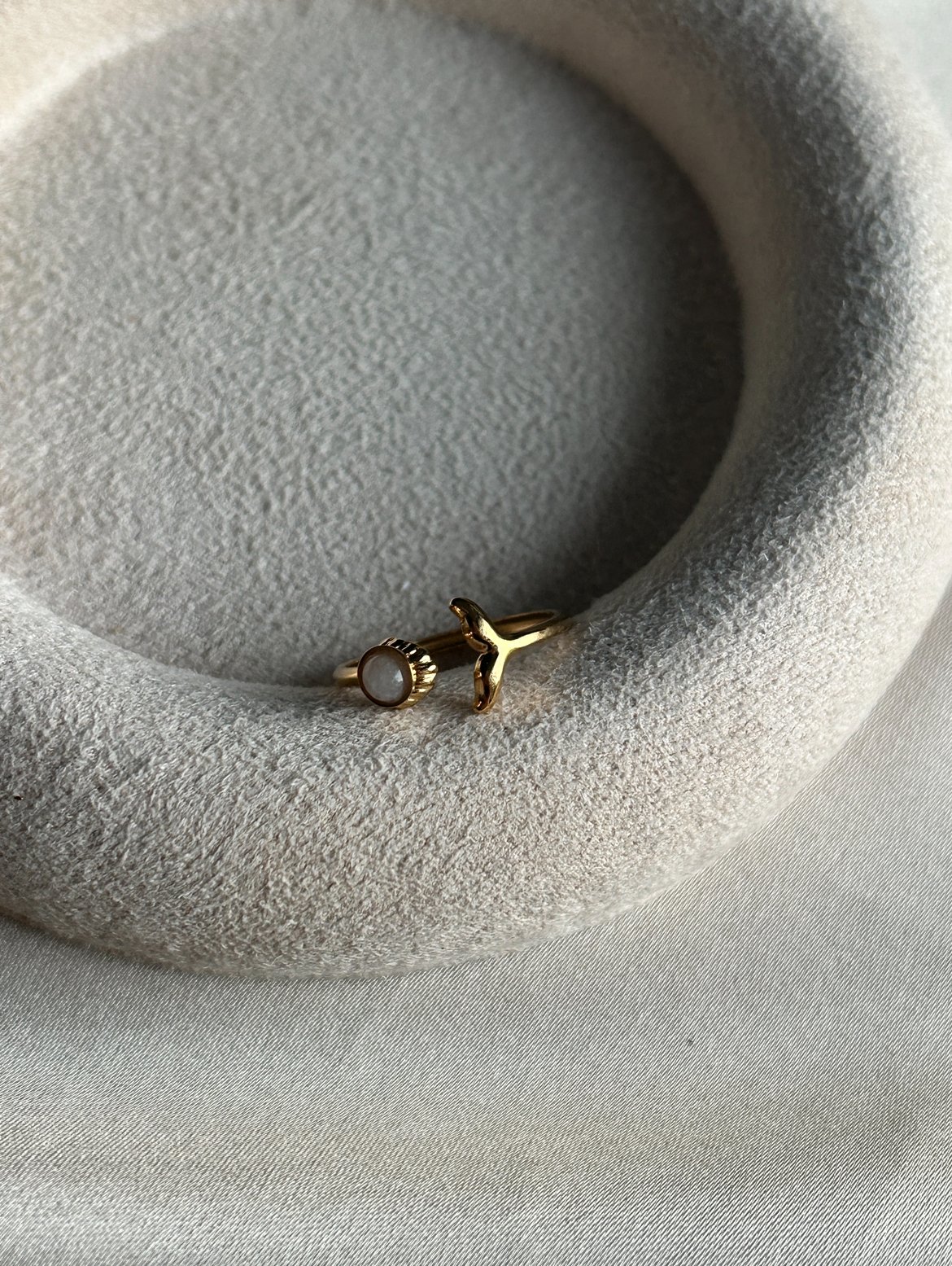 Kuyruk Pembe Taş Yüzük