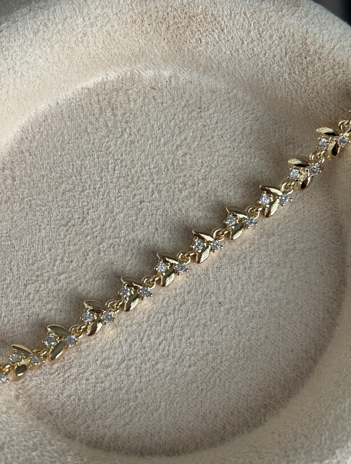 Mini Çiçek Model Taşlı Zarif Bileklik ( 14k Renk )