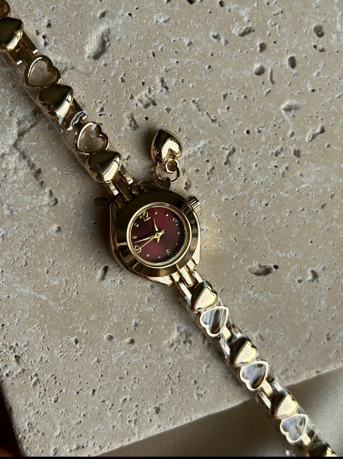 Mini Yuvarlak Model Bordo Kadran Kalp Charm Saat