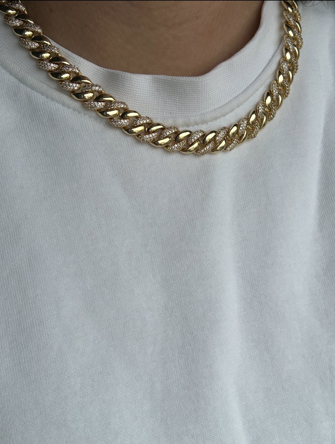 Gurmet Model Taşlı Kolye