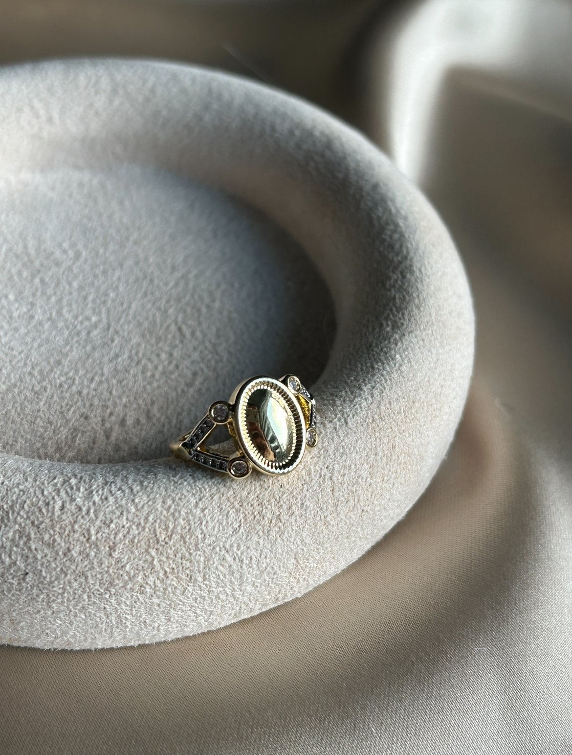 Plaka Oval Model Yüzük