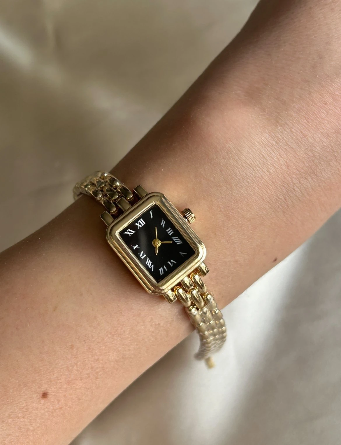 Mini Vintage Model Kare Siyah Kadran Saat