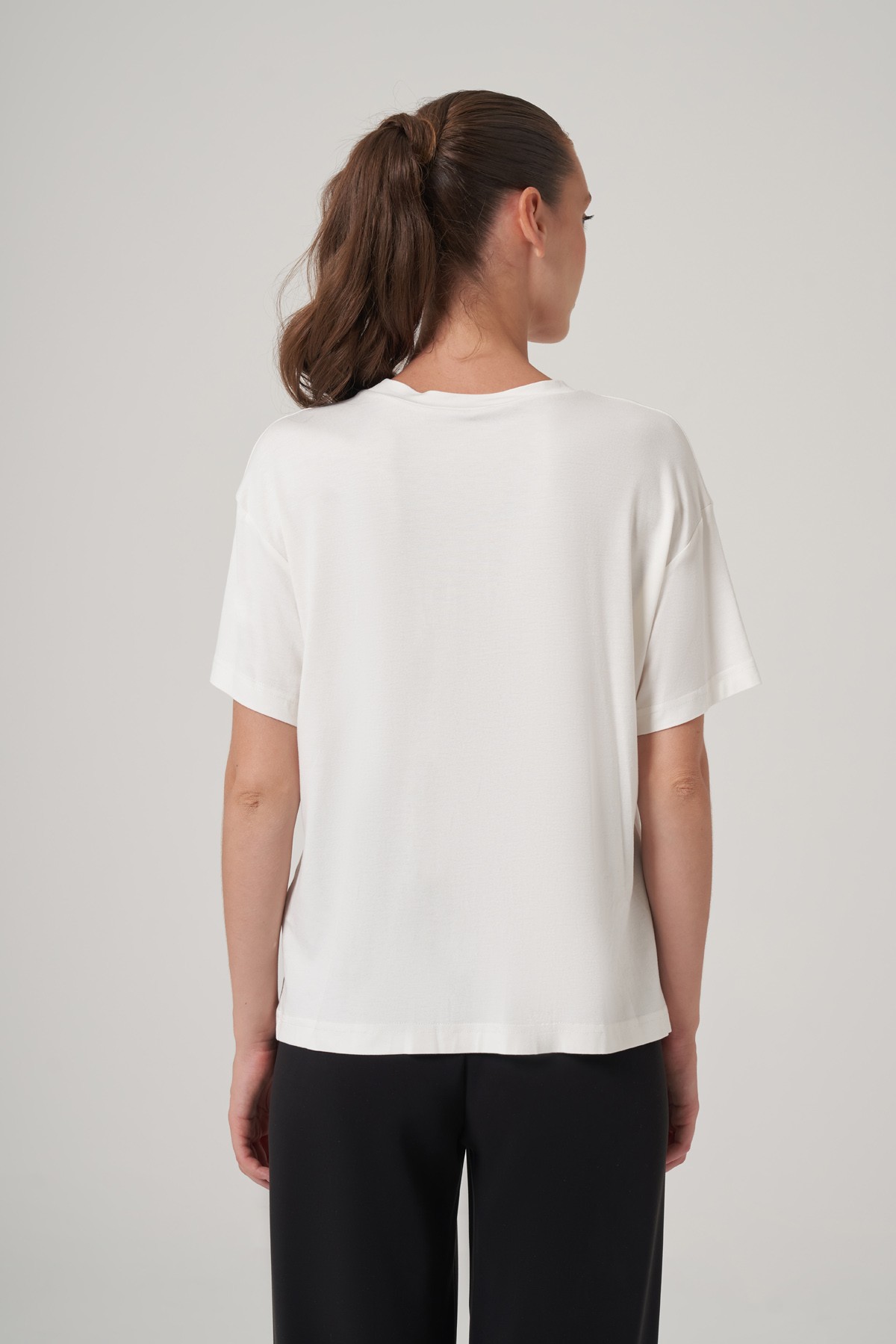 Baskılı Geniş Yaka T-Shirt