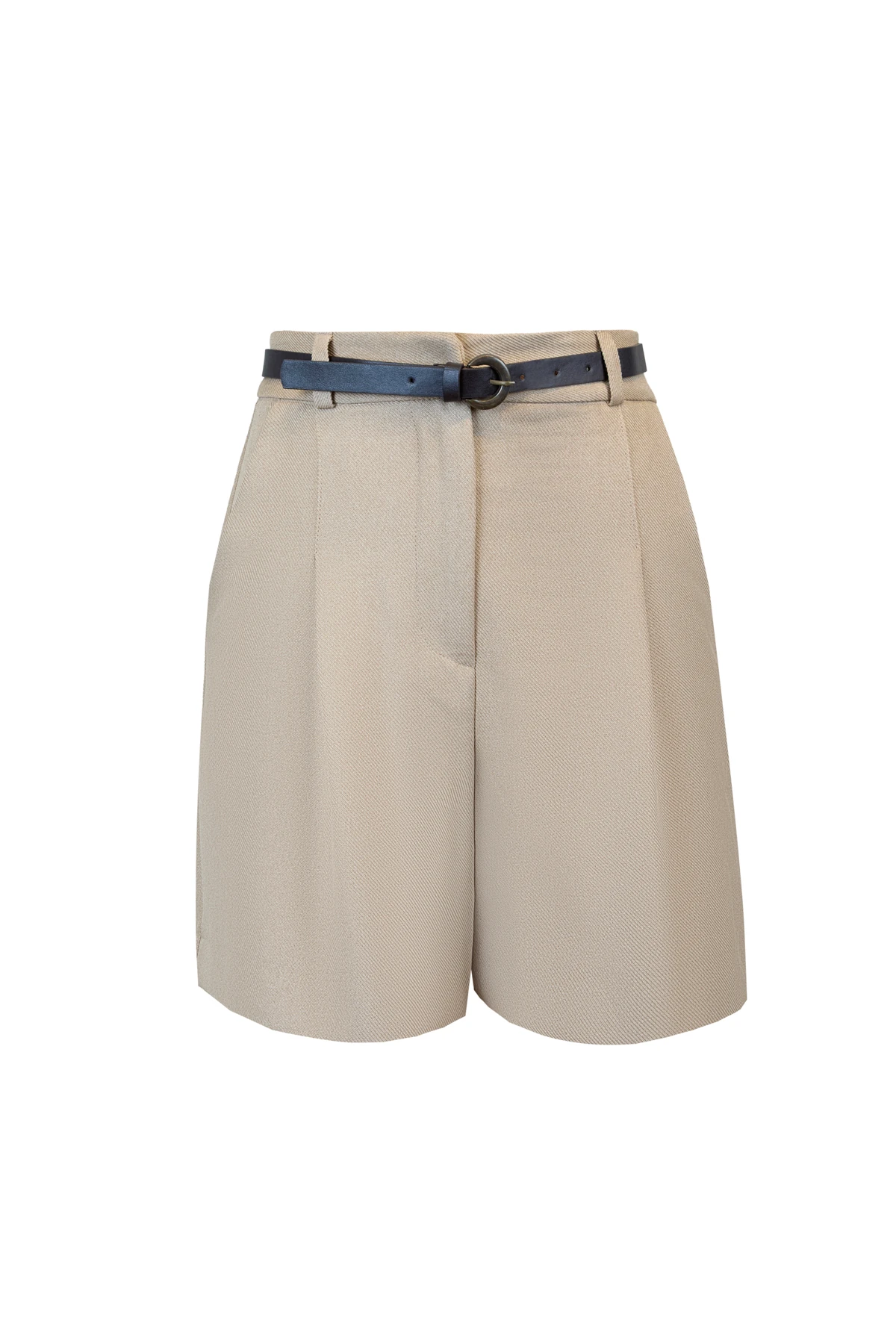 Tek Pileli Kemerli Şort