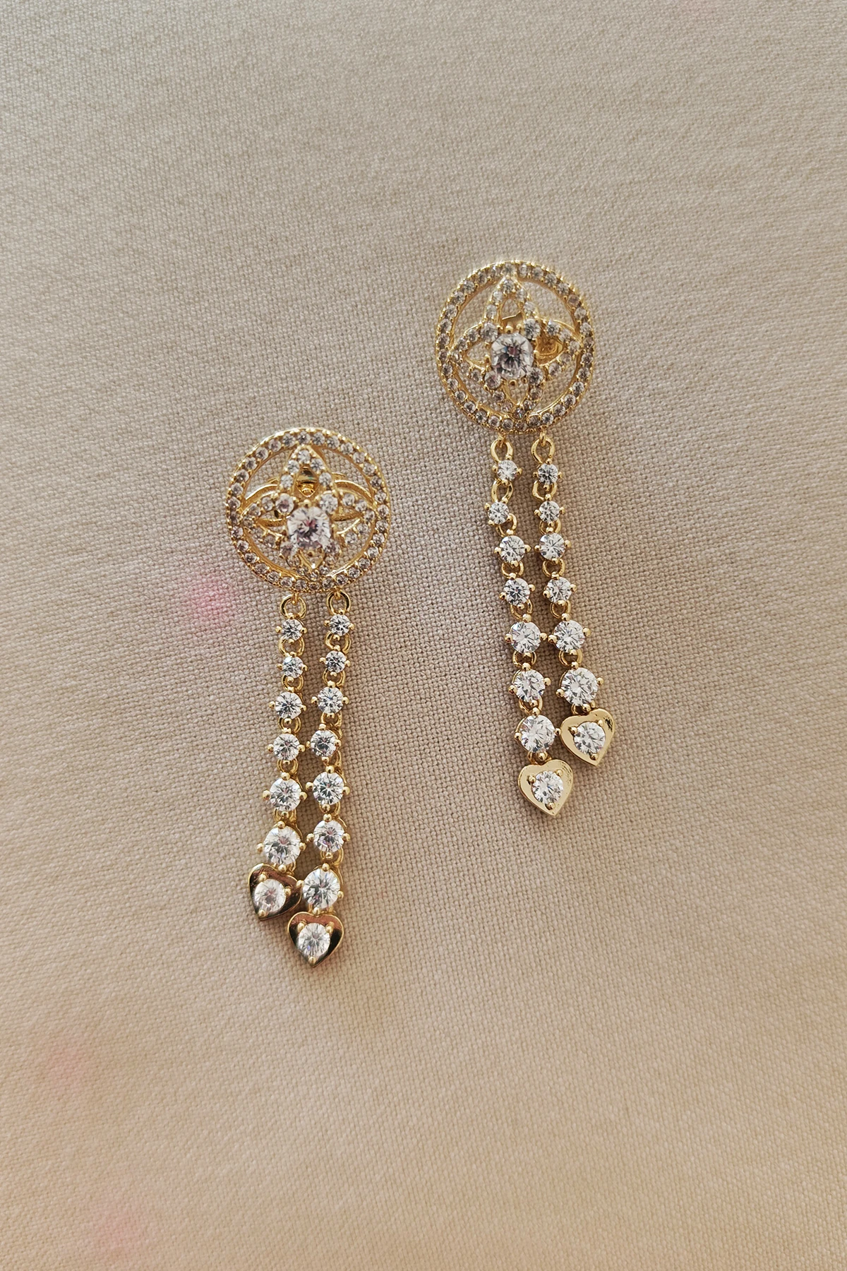 Sallantılı Yuvarlak Zirkon Küpe