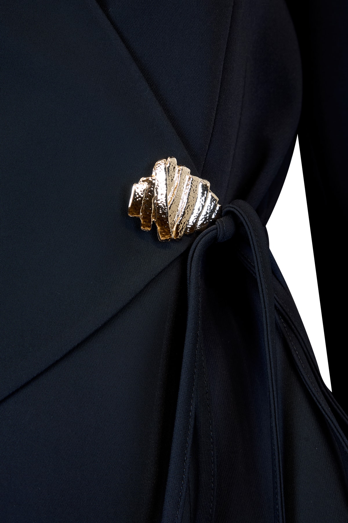 Bel Bağlamalı Asimetrik Ceket