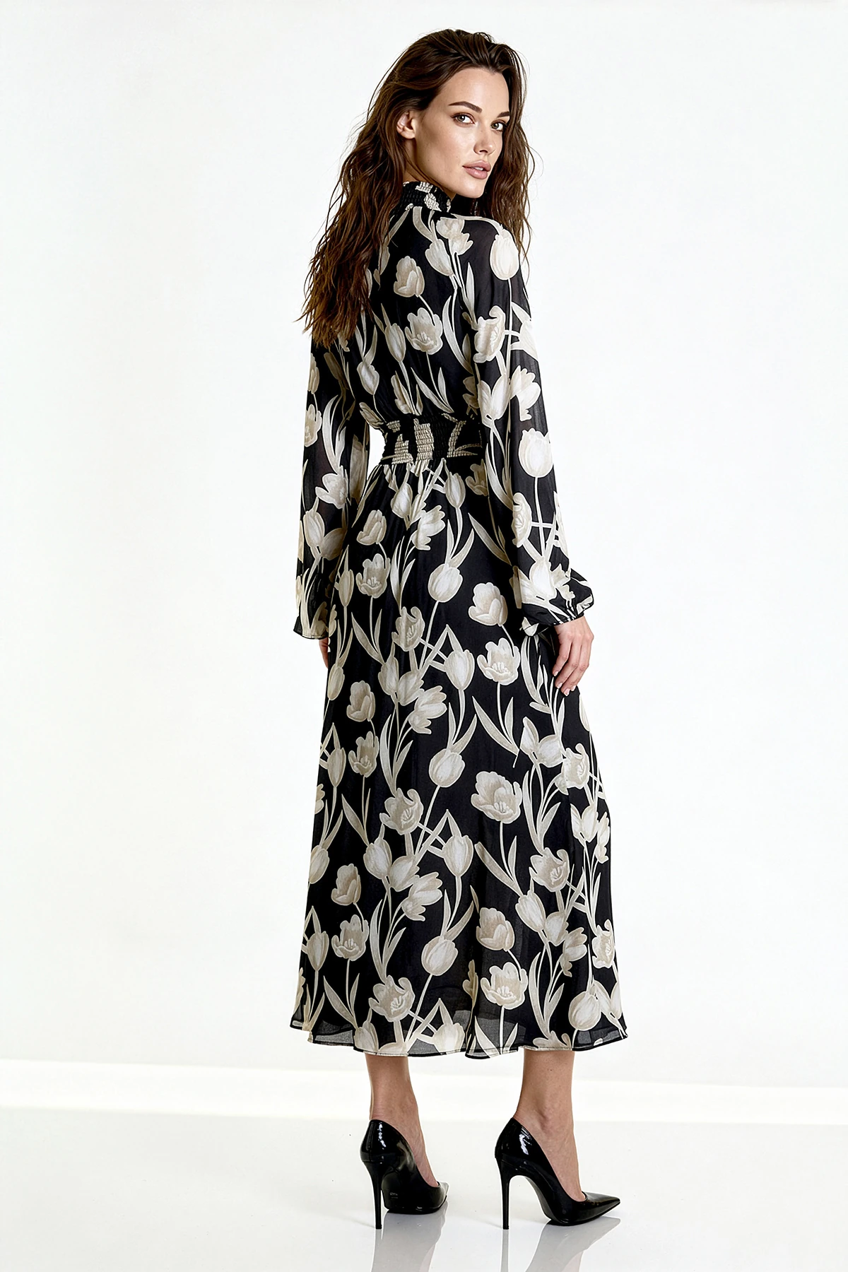 Desenli Beli Lastikli Uzun Elbise