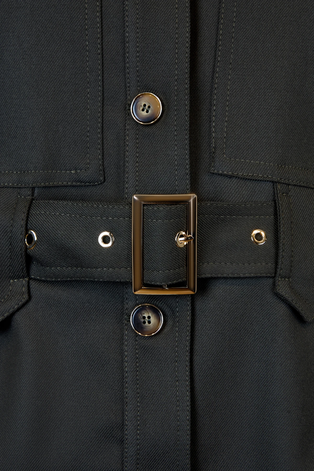 Düğme Detaylı Kemerli Ceket