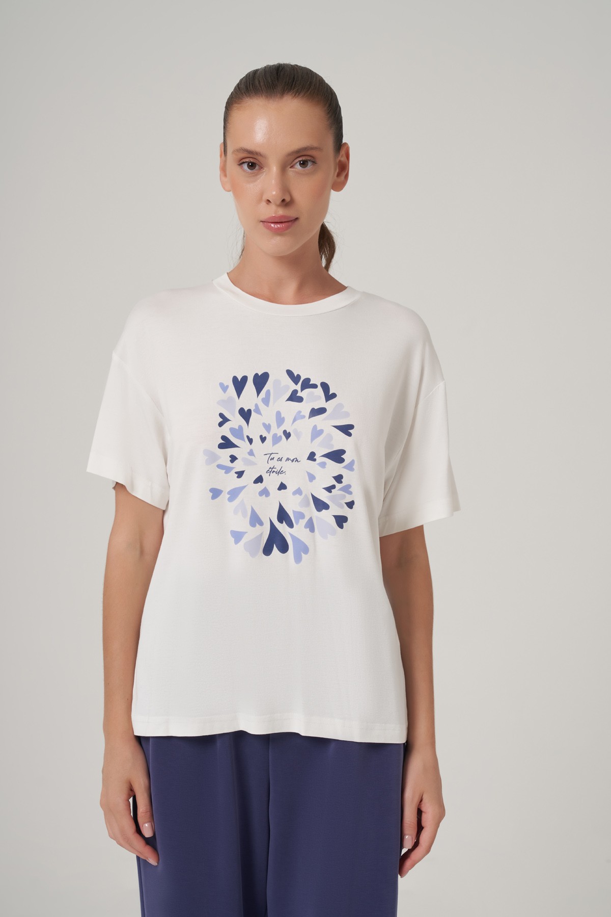 Baskılı Geniş Yaka T-Shirt - MAVİ