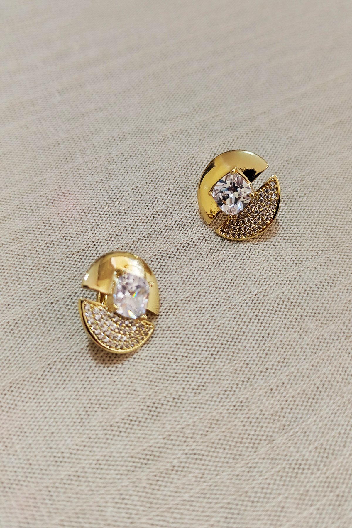 Büyük Zirkon Taş Küpe - GOLD