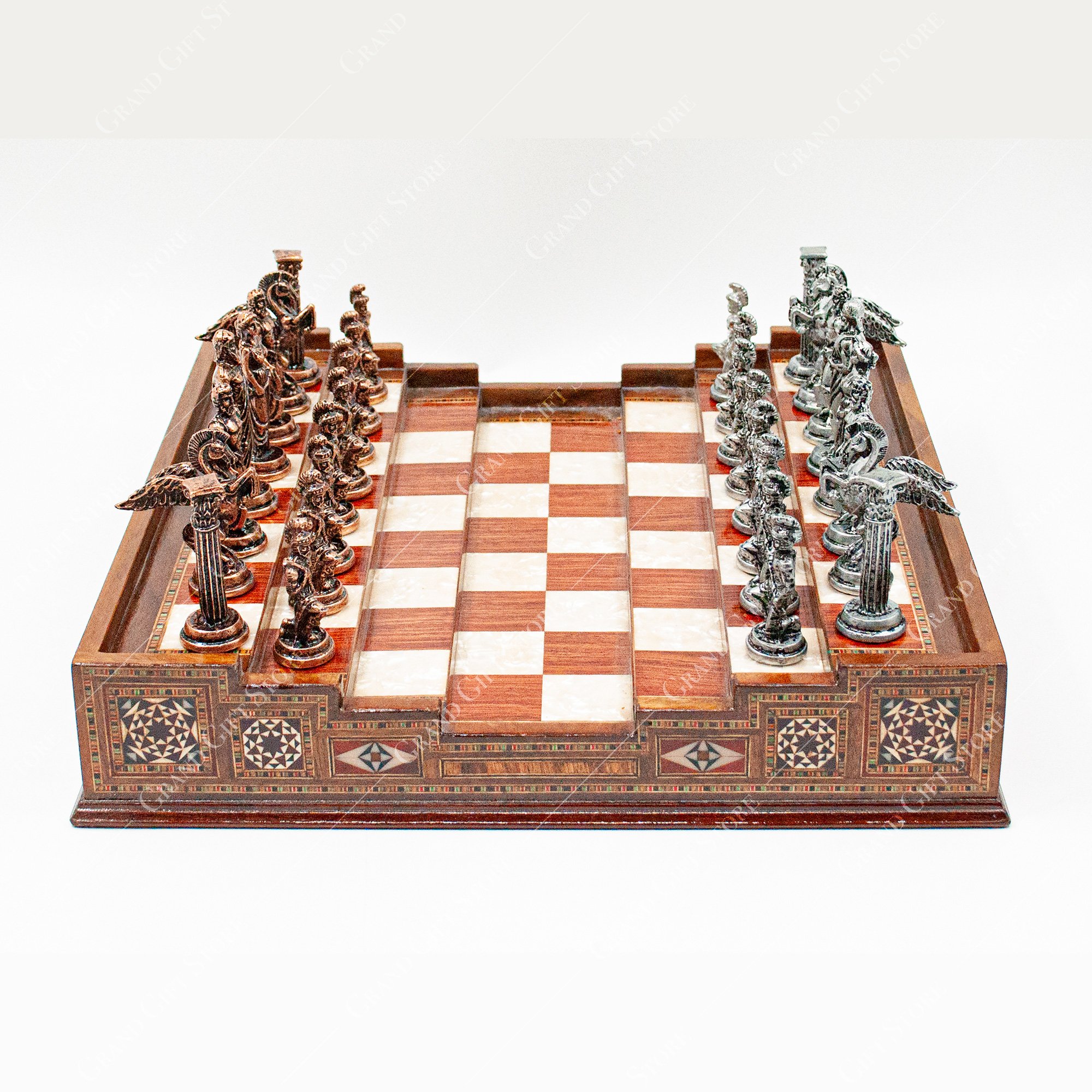 Handmade Wooden Chess Set with Metal Chess Pieces: Unique Craftsmanship for Classic Gameplay