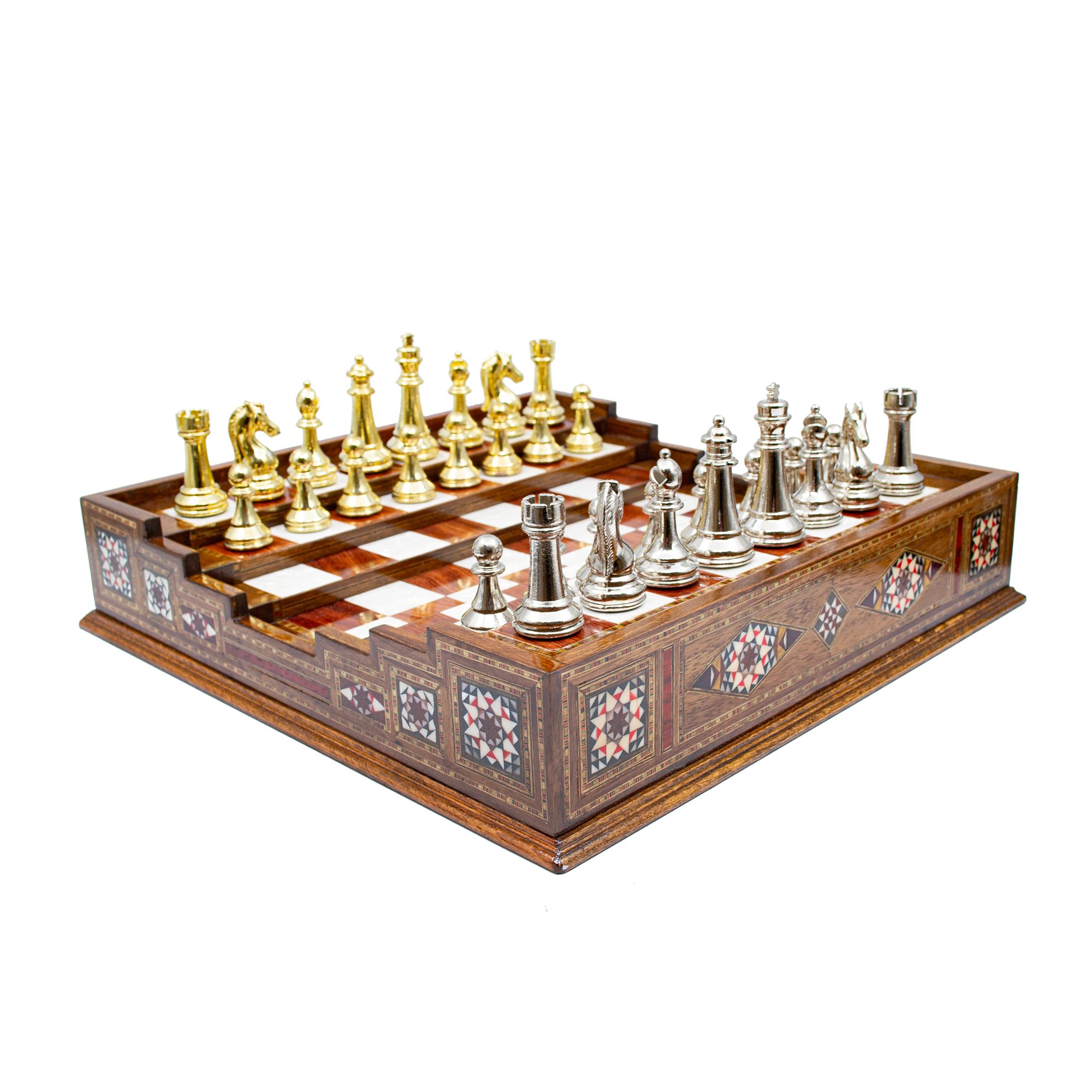 Enjoy Quality Time with Unique Arena Chess Board and Classic Chess Pieces