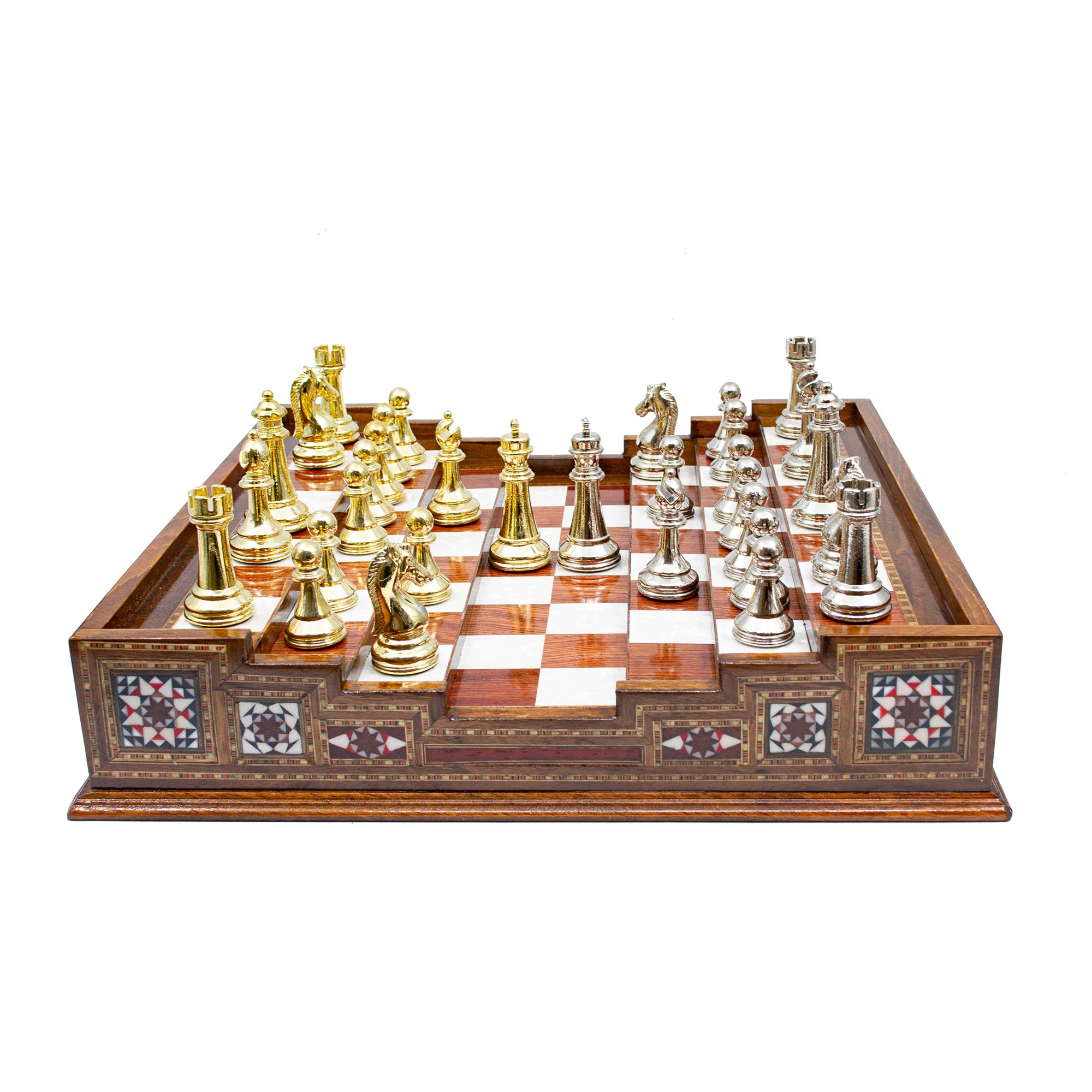 Enjoy Quality Time with Unique Arena Chess Board and Classic Chess Pieces