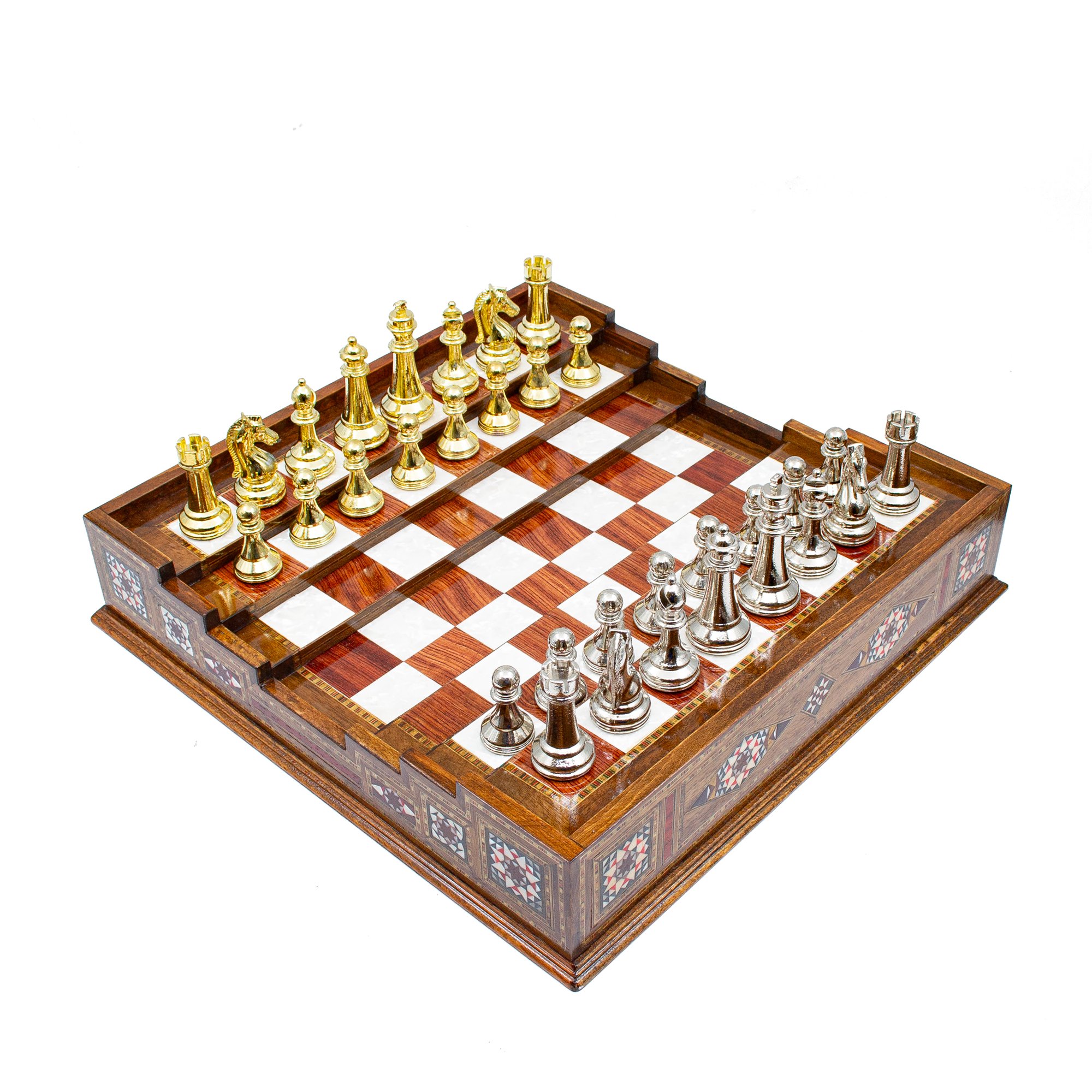 Enjoy Quality Time with Unique Arena Chess Board and Classic Chess Pieces