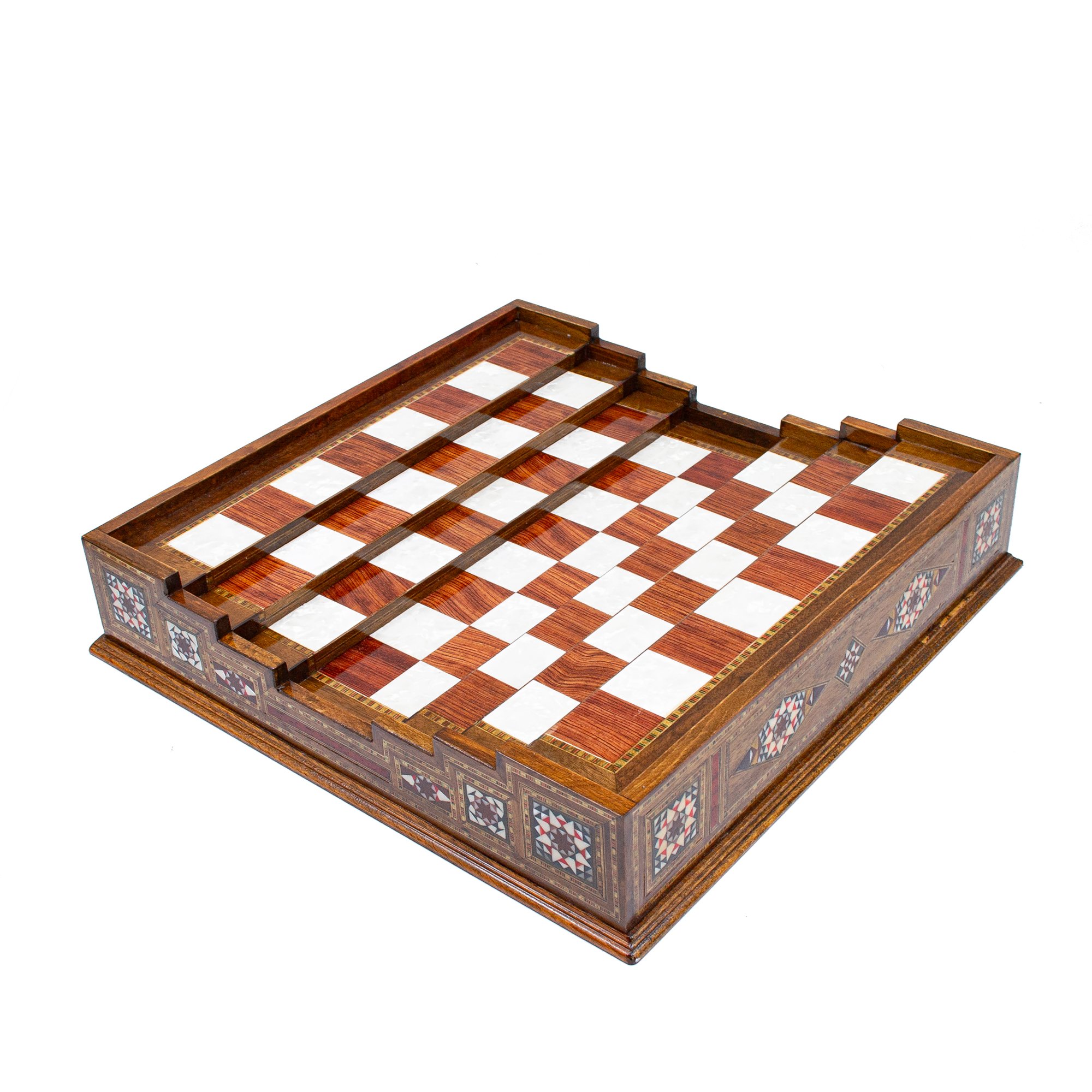 Enjoy Quality Time with Unique Arena Chess Board and Classic Chess Pieces