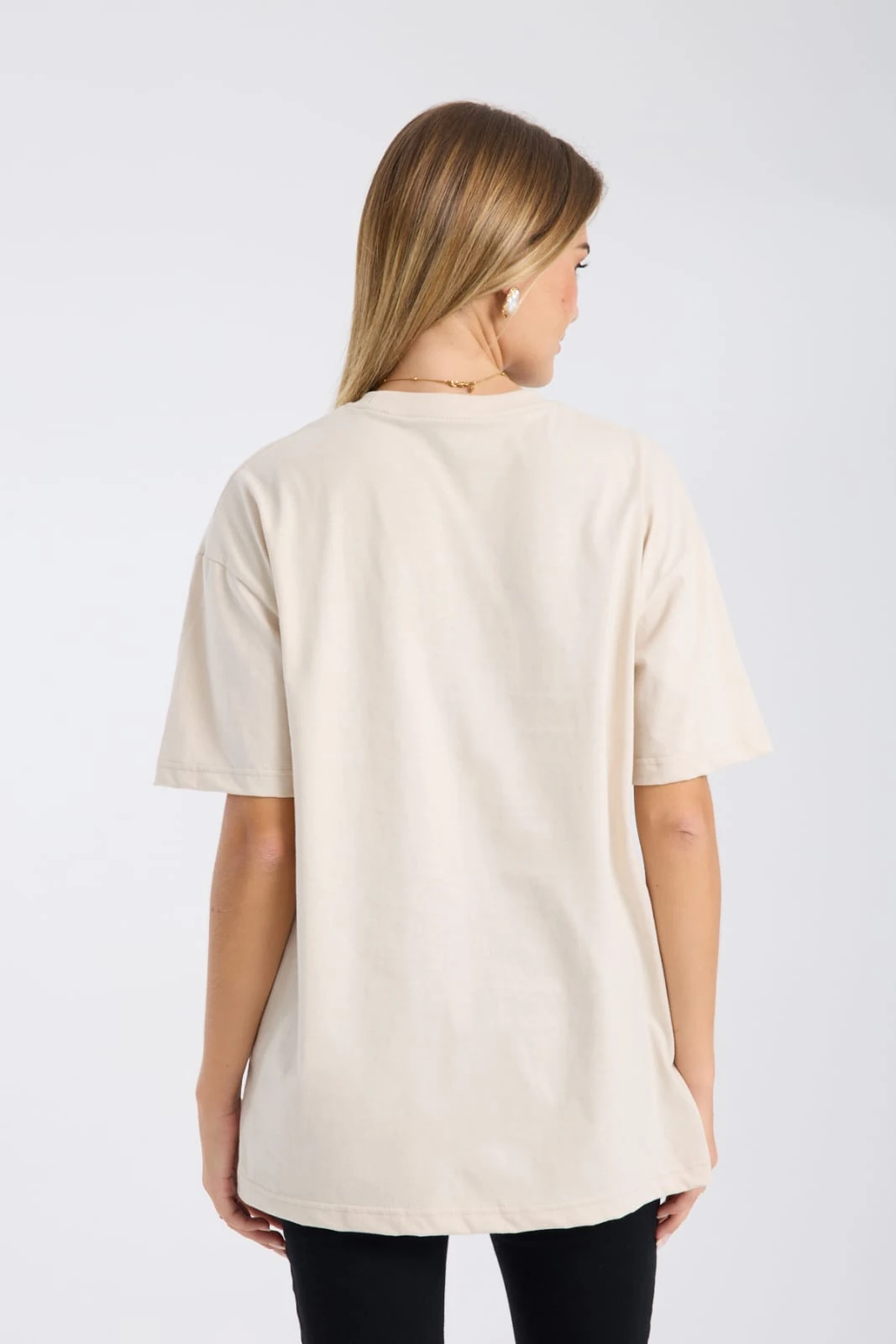 Kendi Halinde (Ekru)