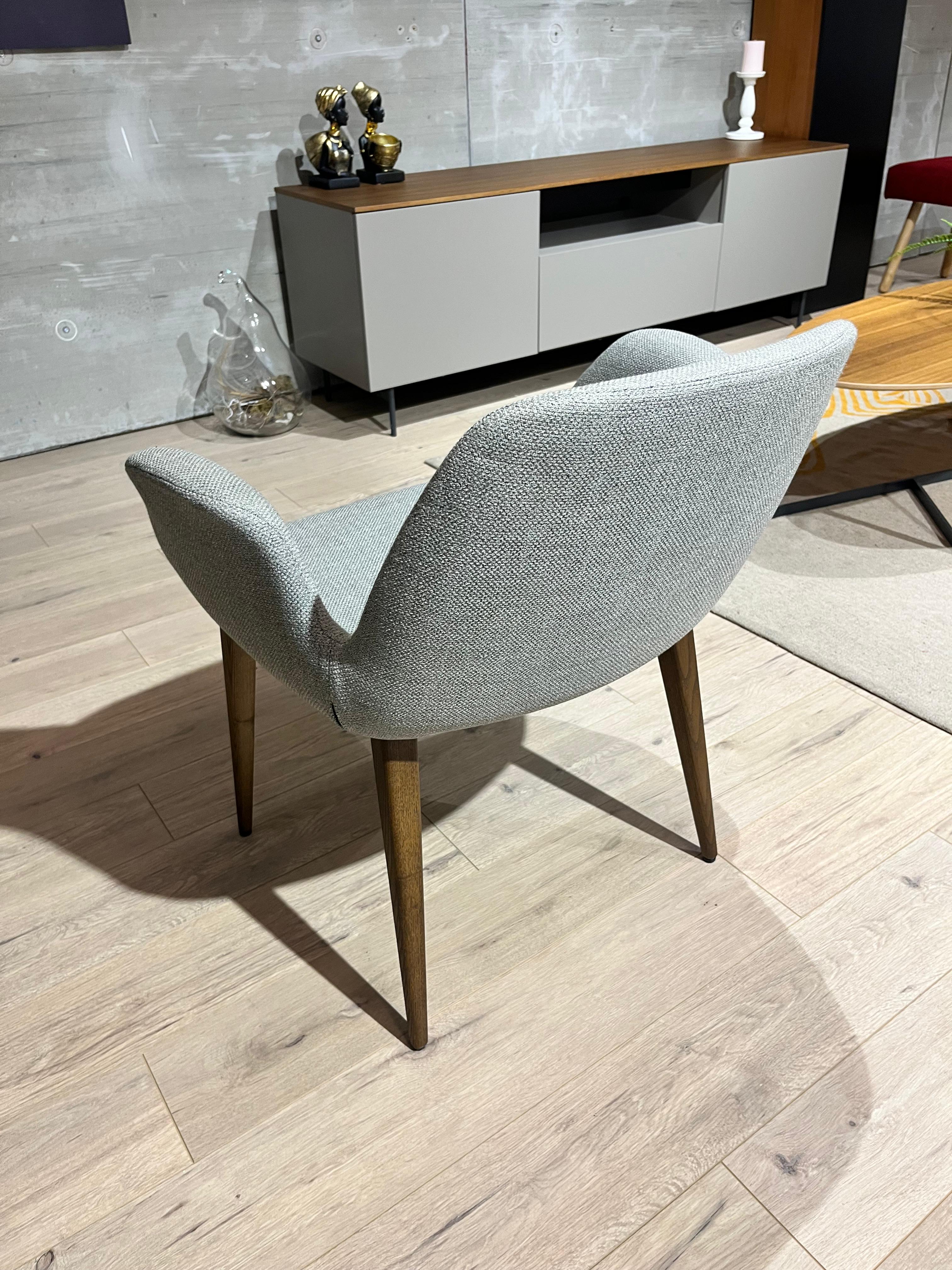 HALIA U2 CH01 SV WL GF ANT 740 SMK MŞ
