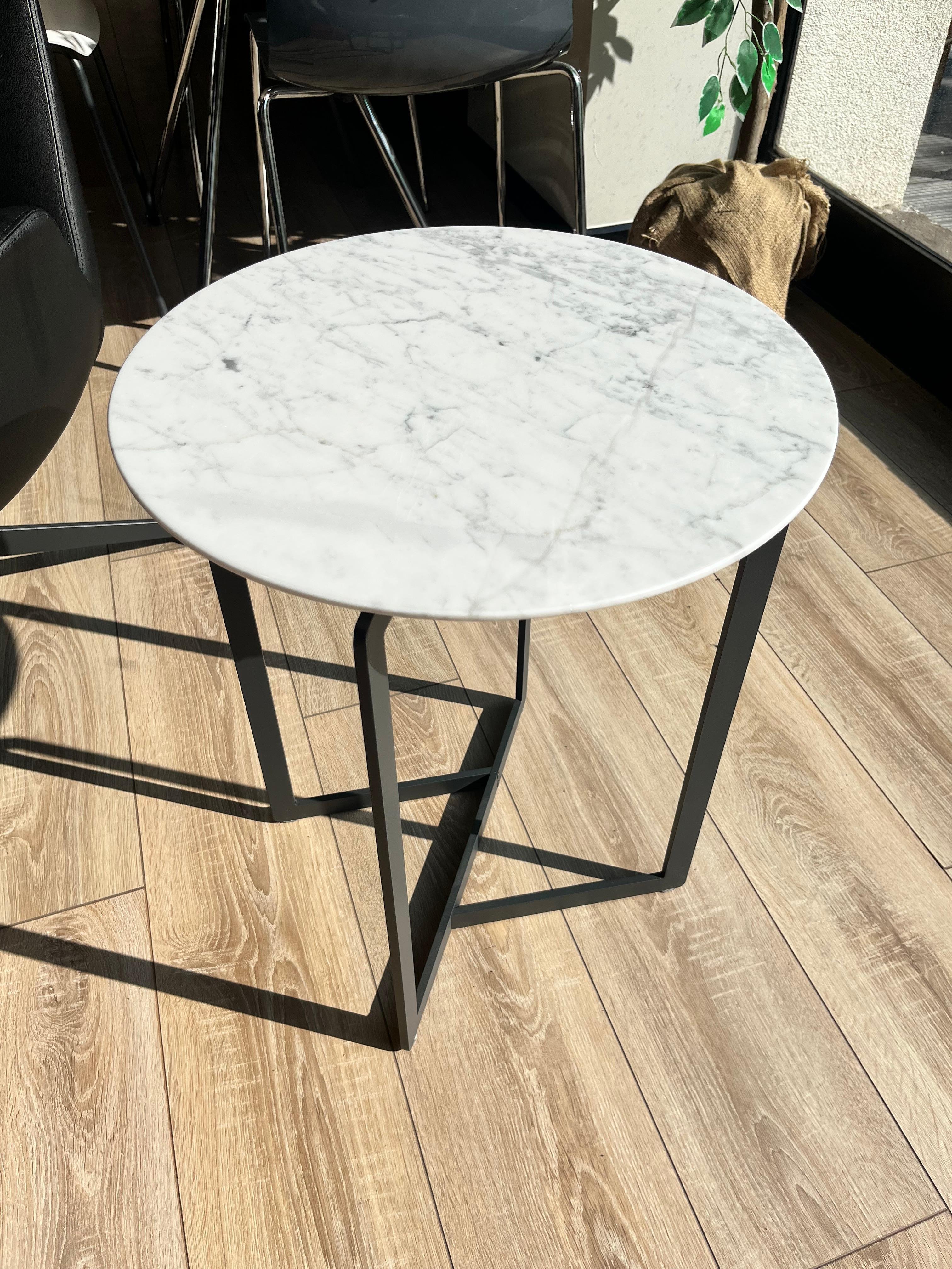 Terna CAP60x45 Mermer Sehpa