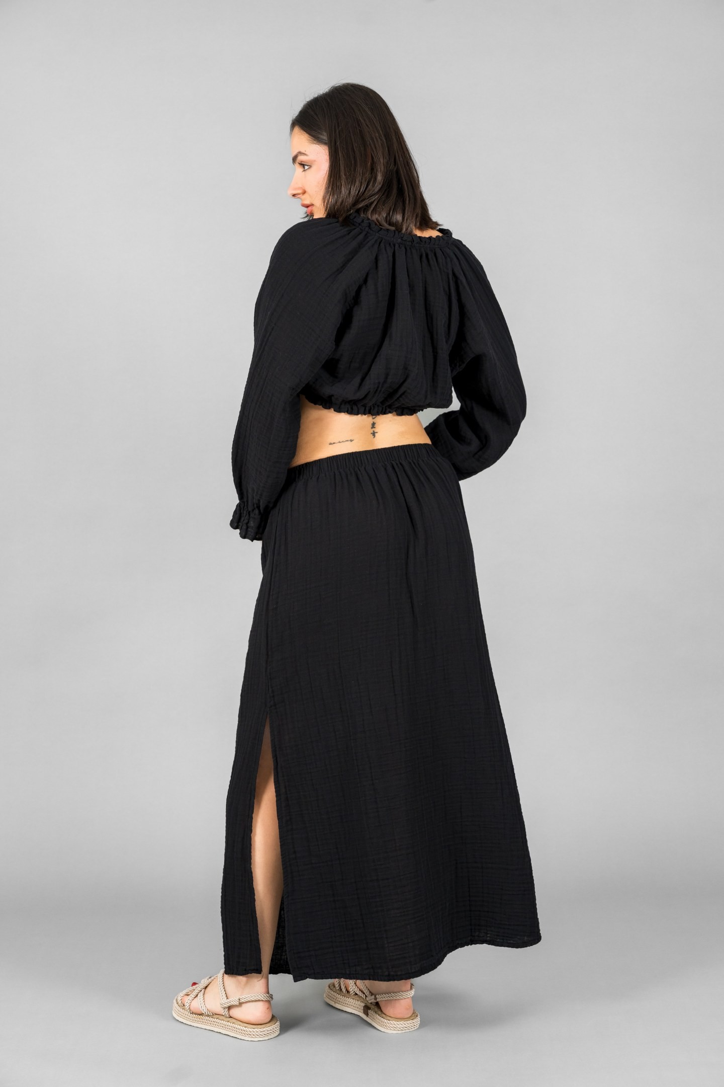 Yırtmaçlı Etek-Reglan Kol Crop Takım