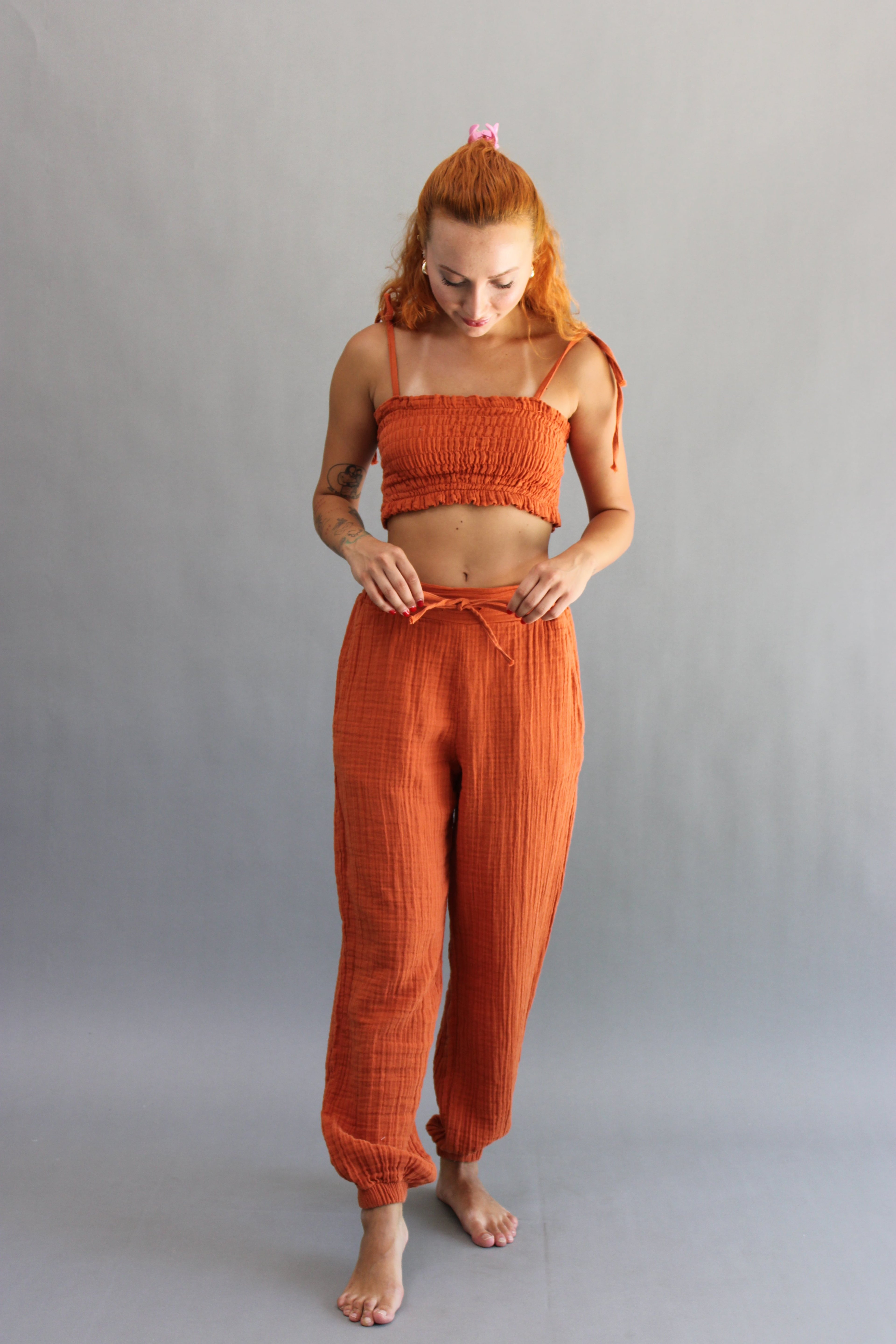 MÜSLİN GİPELİ CROP TOP