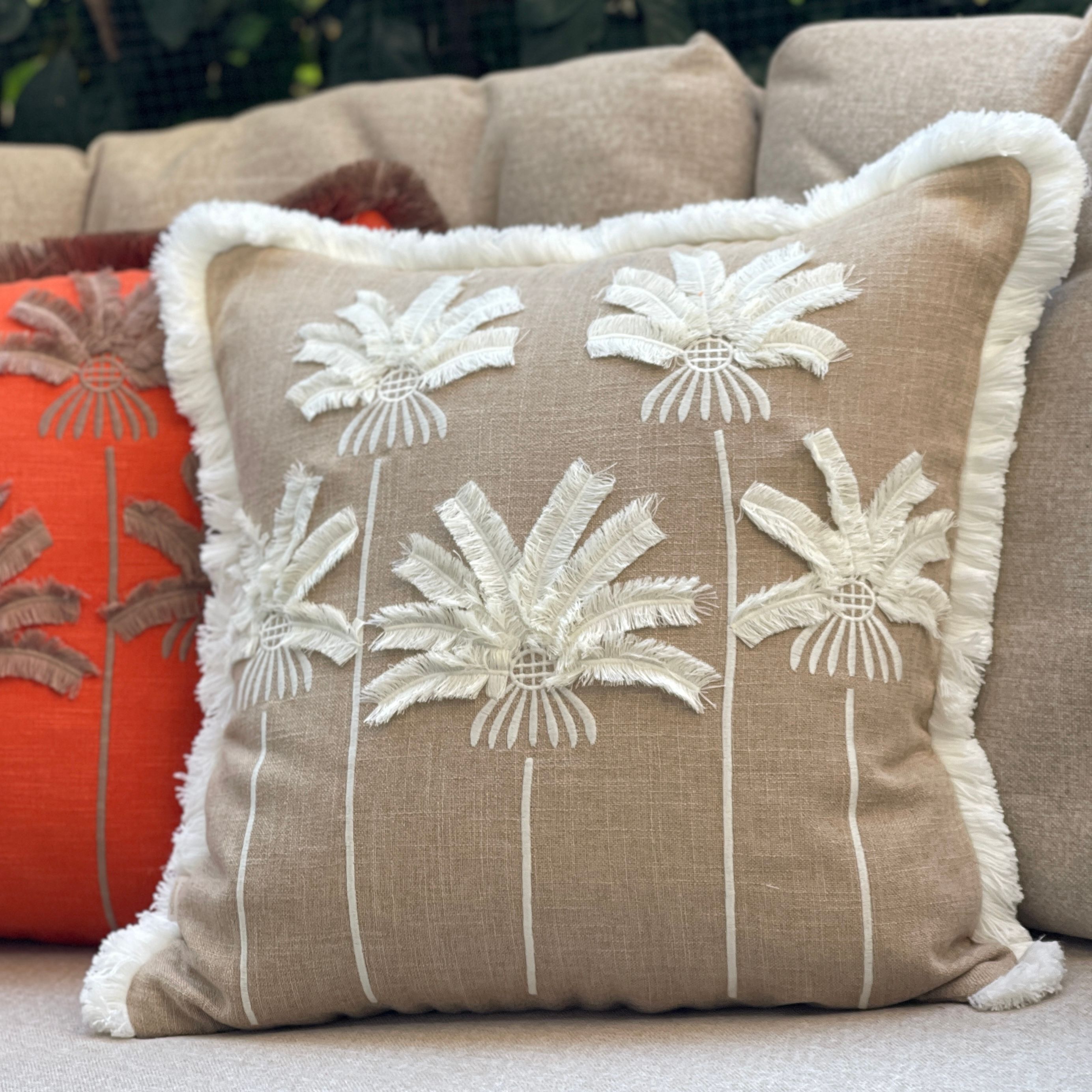 Palm Paradise Bej Kırlent Kılıfı