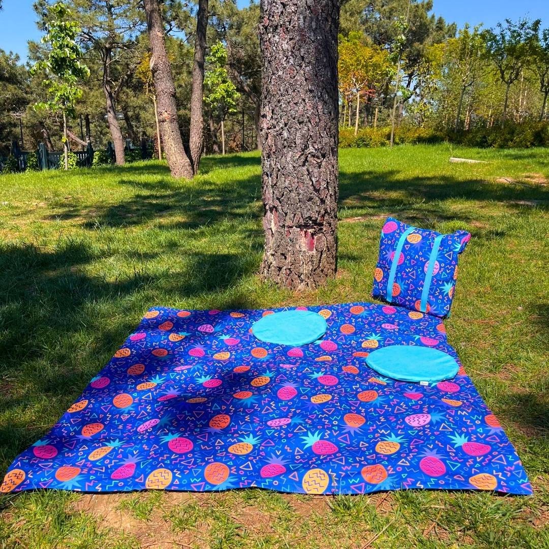 Pineapple Pattern Picnic Set