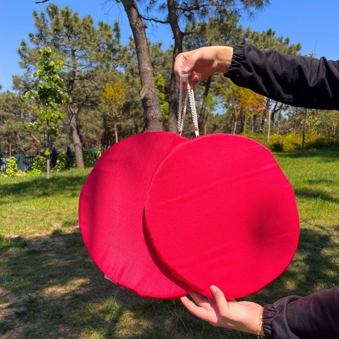 Red Picnic Cushion (2pcs)