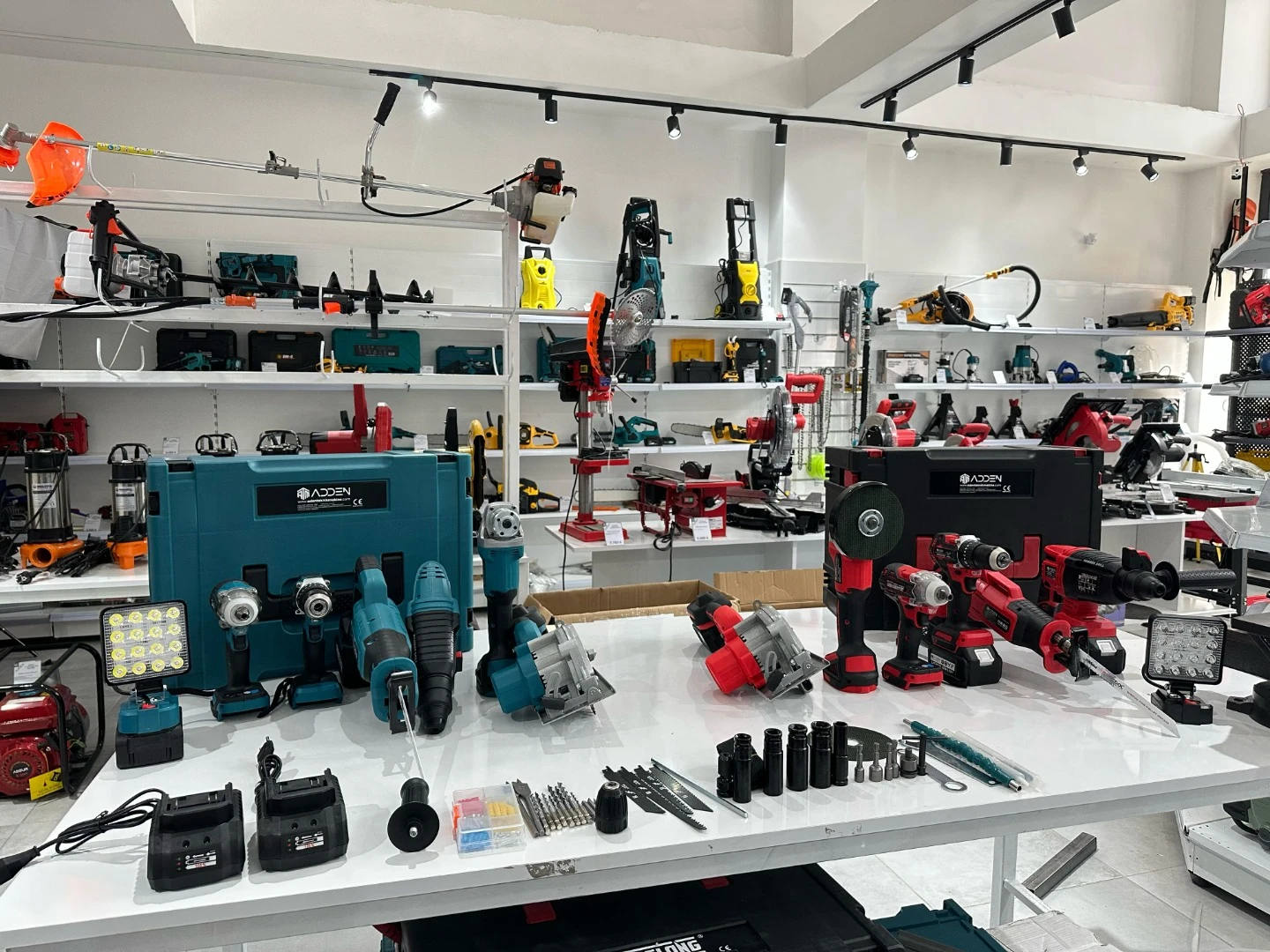 ADDEN ADN-SET-0031 Yedi Makineli Profesyonel Şarjlı Set