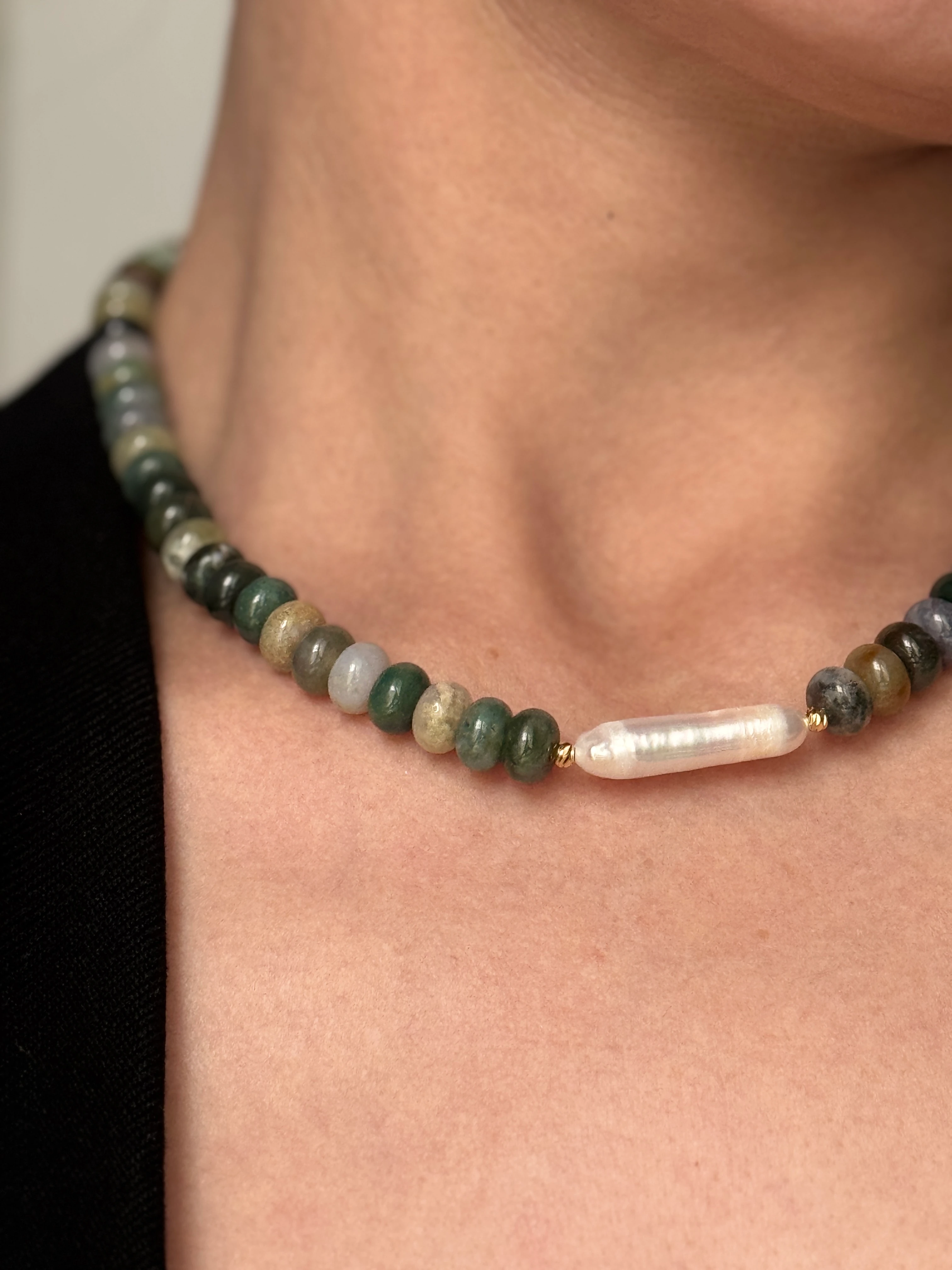 Hint Akik ve Barok İnci Kolye